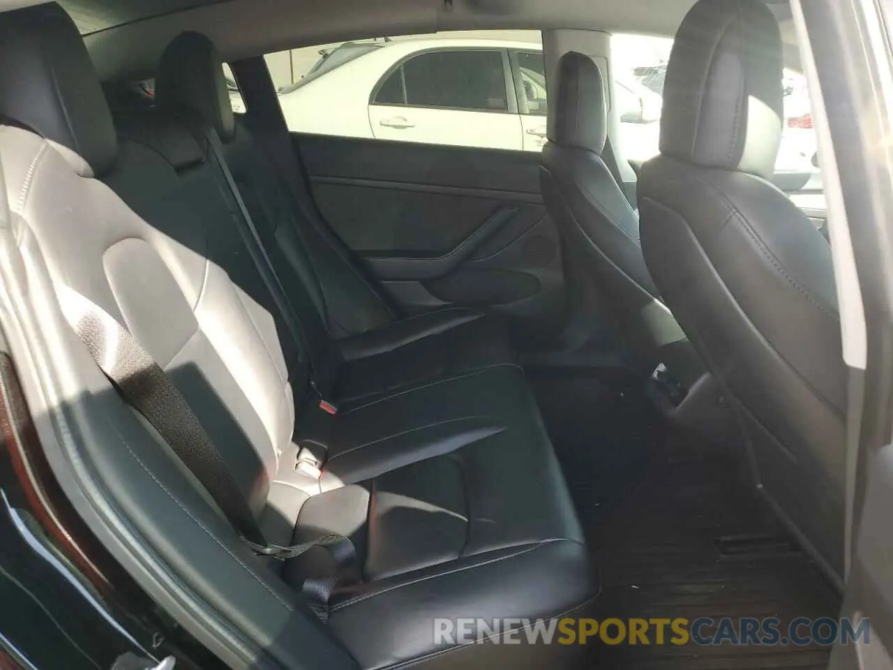 11 fotografías del automóvil dañado 5YJ3E1EB8NF125934 TESLA MODEL 3 2022