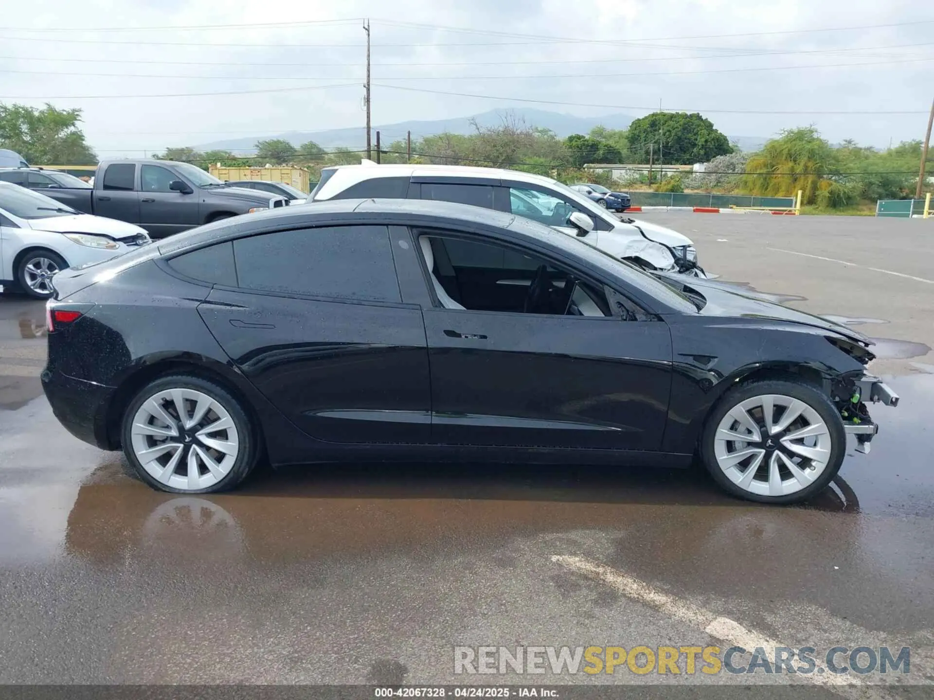 14 fotografías del automóvil dañado 5YJ3E1EB8NF197023 TESLA MODEL 3 2022