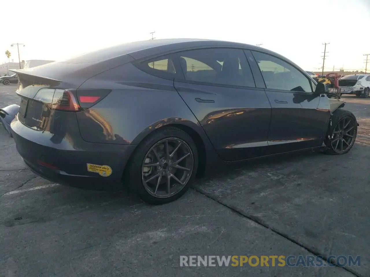 3 fotografías del automóvil dañado 5YJ3E1EB8NF202091 TESLA MODEL 3 2022