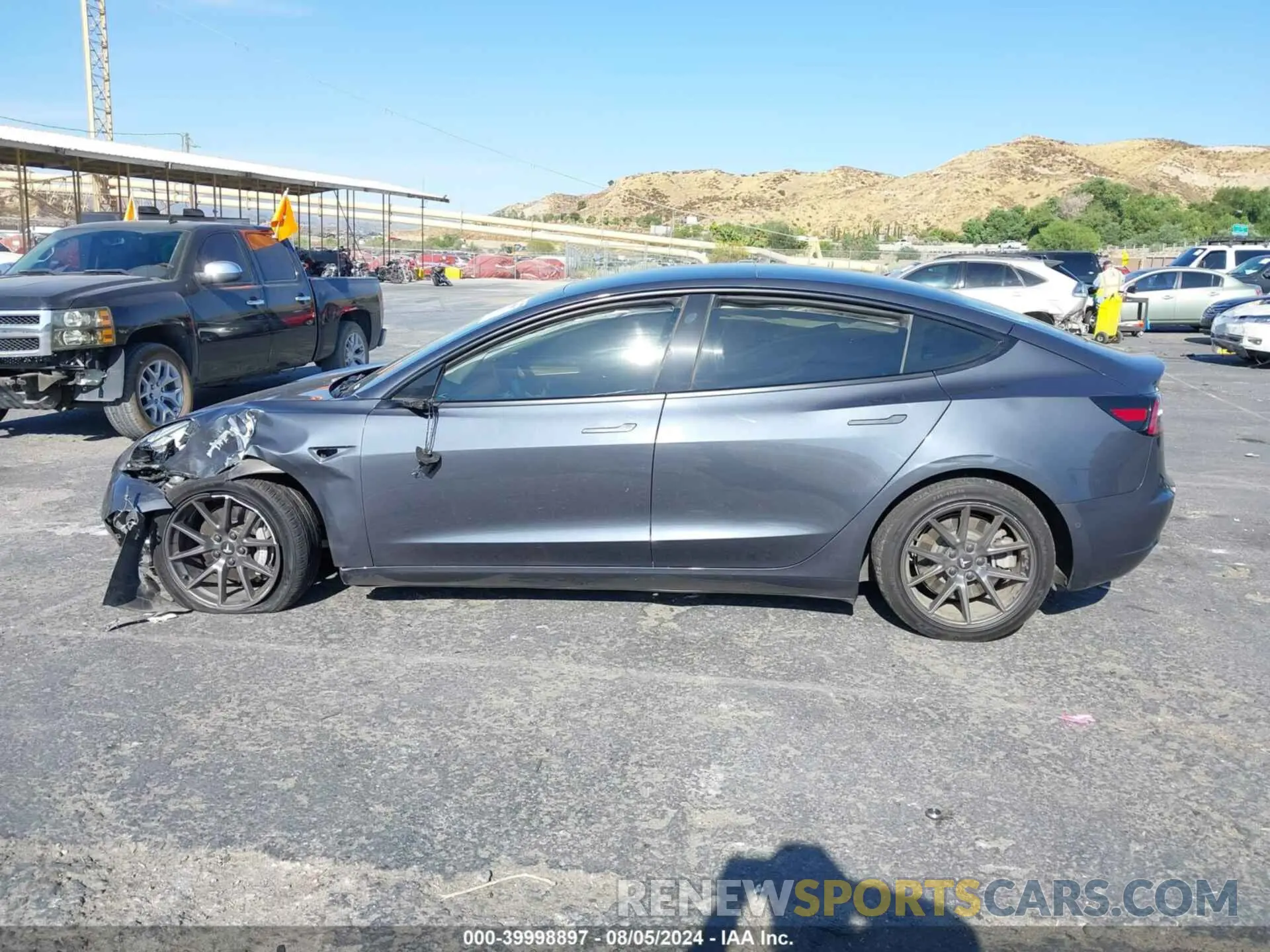 13 fotografías del automóvil dañado 5YJ3E1EB8NF206593 TESLA MODEL 3 2022