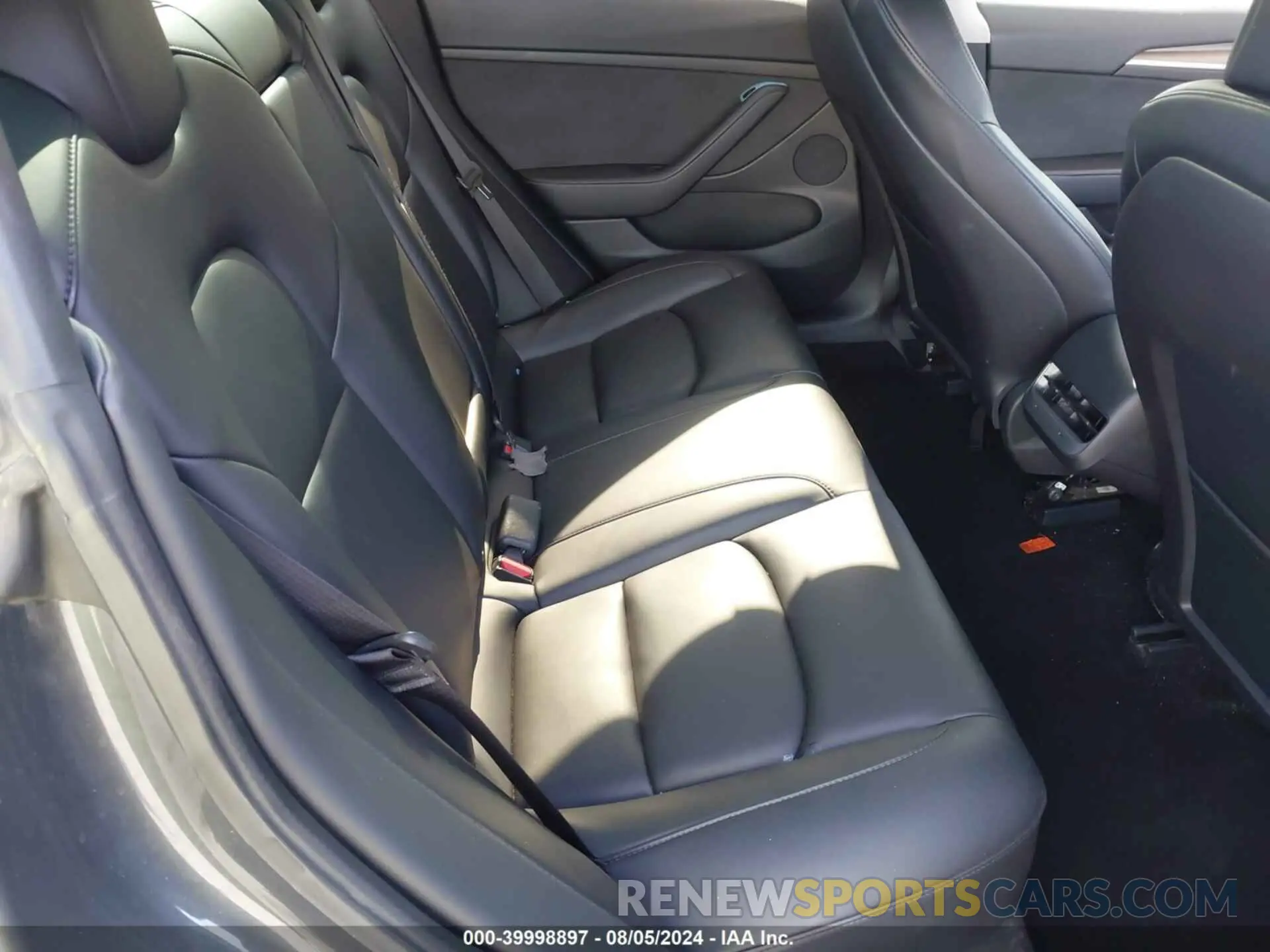 8 fotografías del automóvil dañado 5YJ3E1EB8NF206593 TESLA MODEL 3 2022