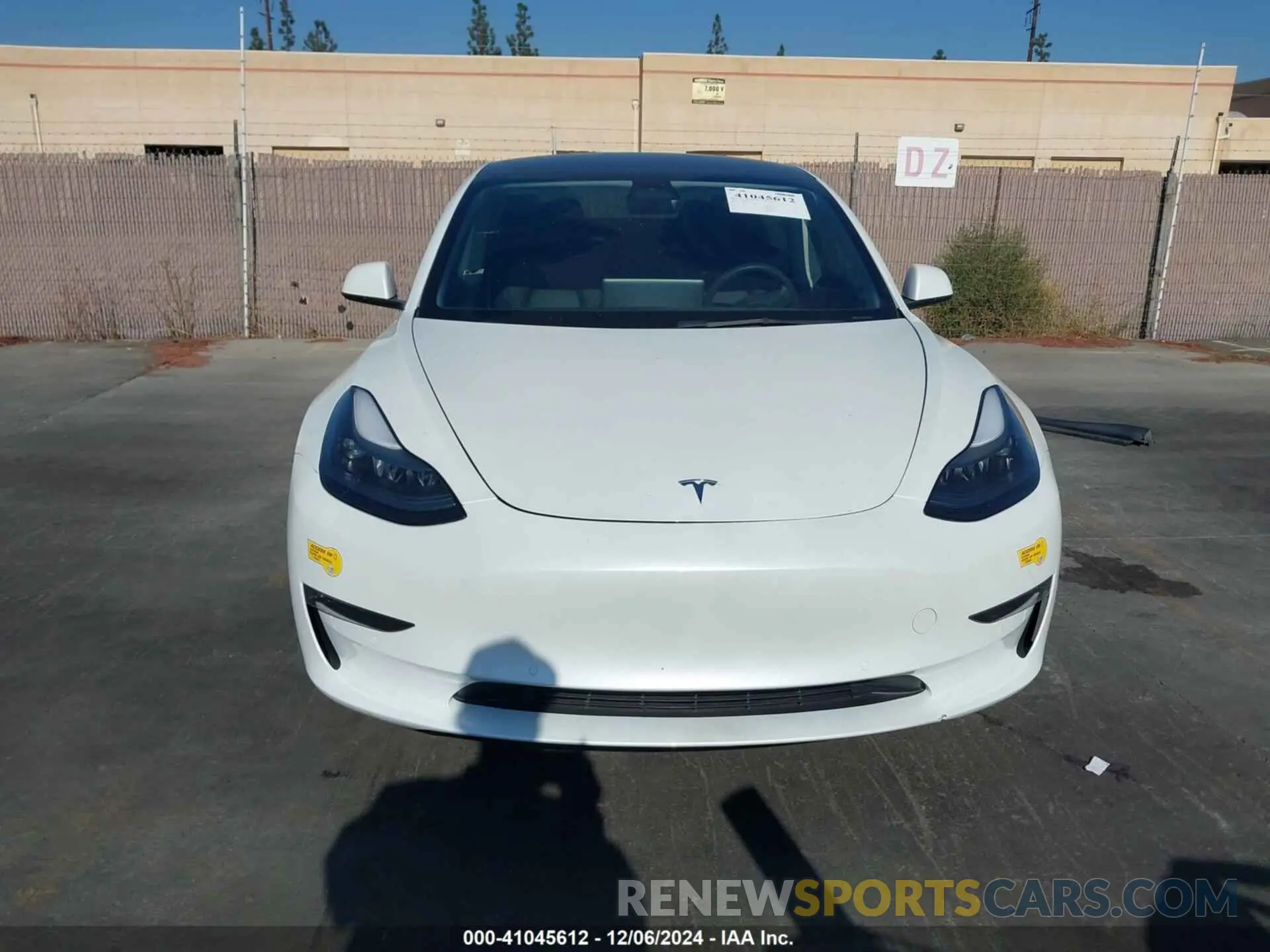 12 fotografías del automóvil dañado 5YJ3E1EB8NF212071 TESLA MODEL 3 2022