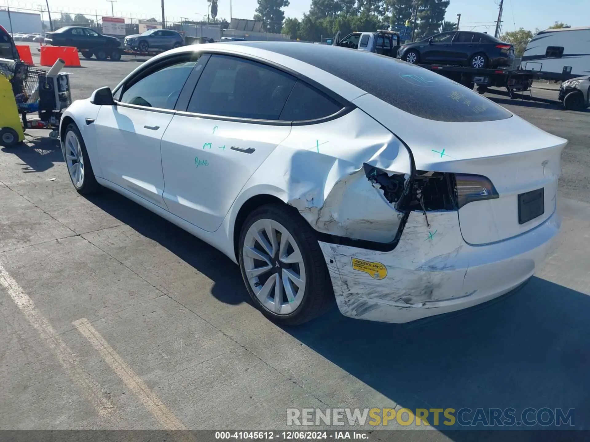 3 fotografías del automóvil dañado 5YJ3E1EB8NF212071 TESLA MODEL 3 2022