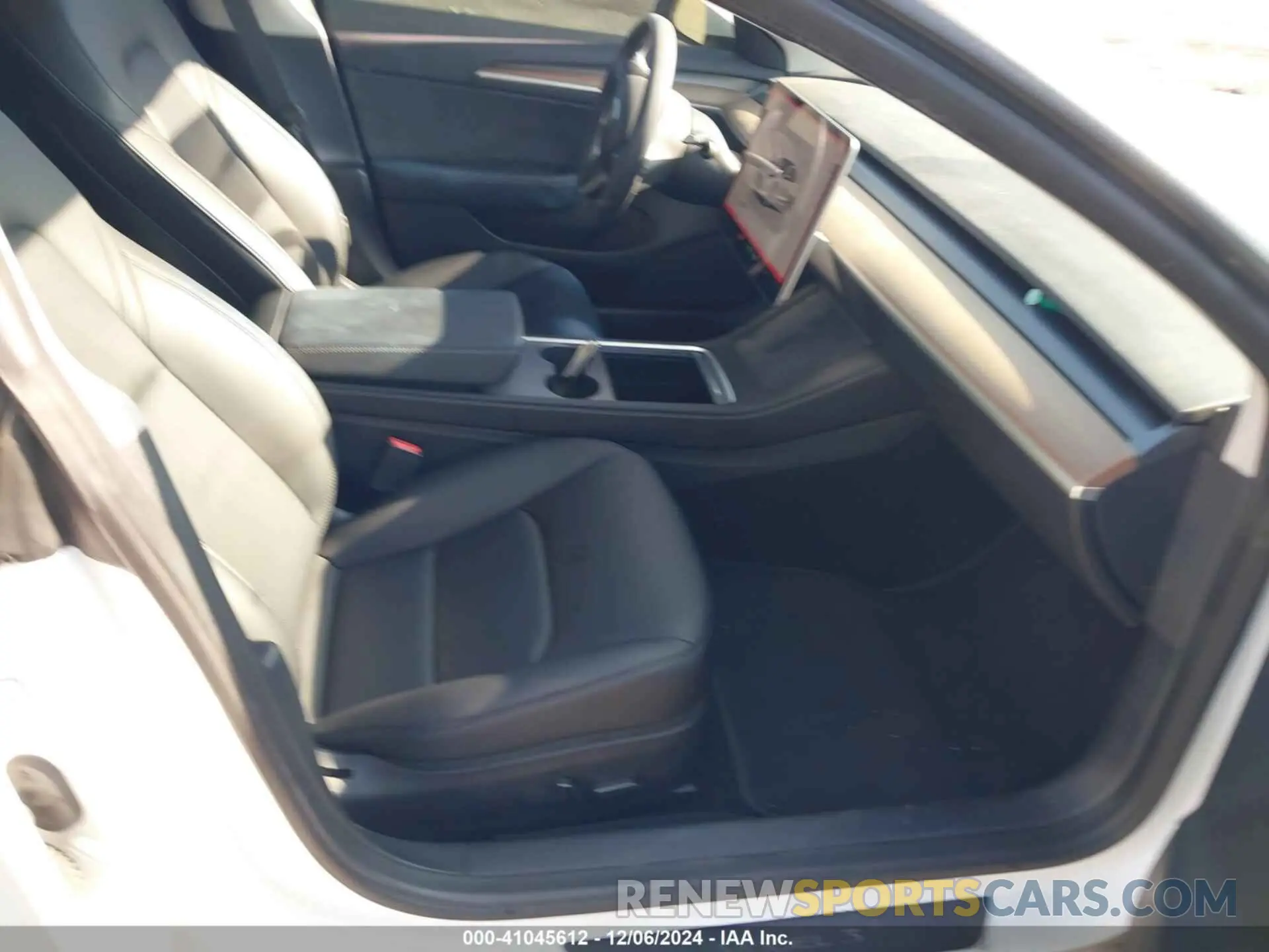 5 fotografías del automóvil dañado 5YJ3E1EB8NF212071 TESLA MODEL 3 2022