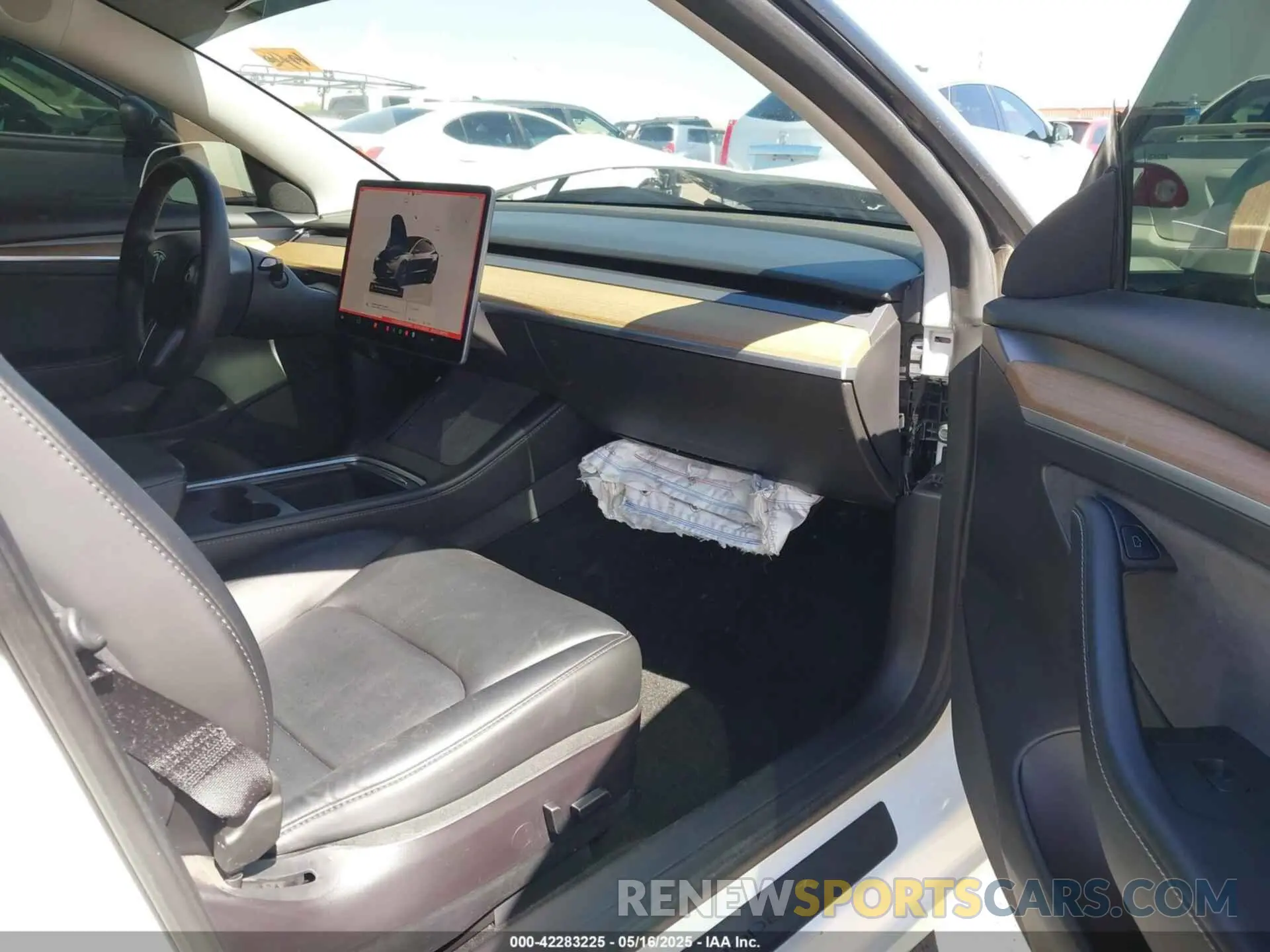5 fotografías del automóvil dañado 5YJ3E1EB8NF228951 TESLA MODEL 3 2022