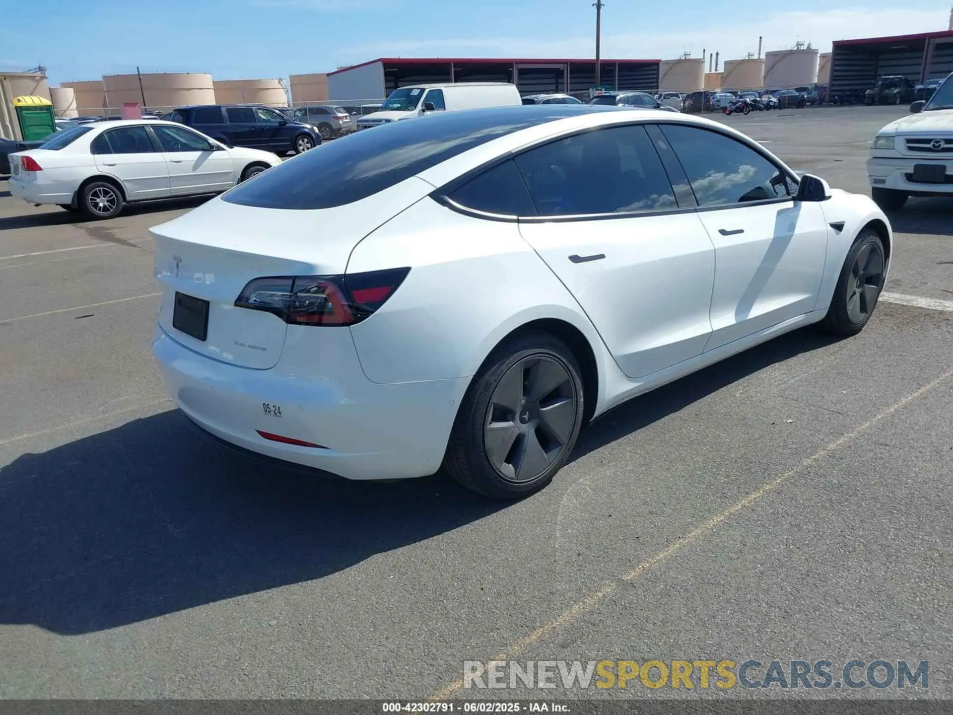4 fotografías del automóvil dañado 5YJ3E1EB8NF232479 TESLA MODEL 3 2022