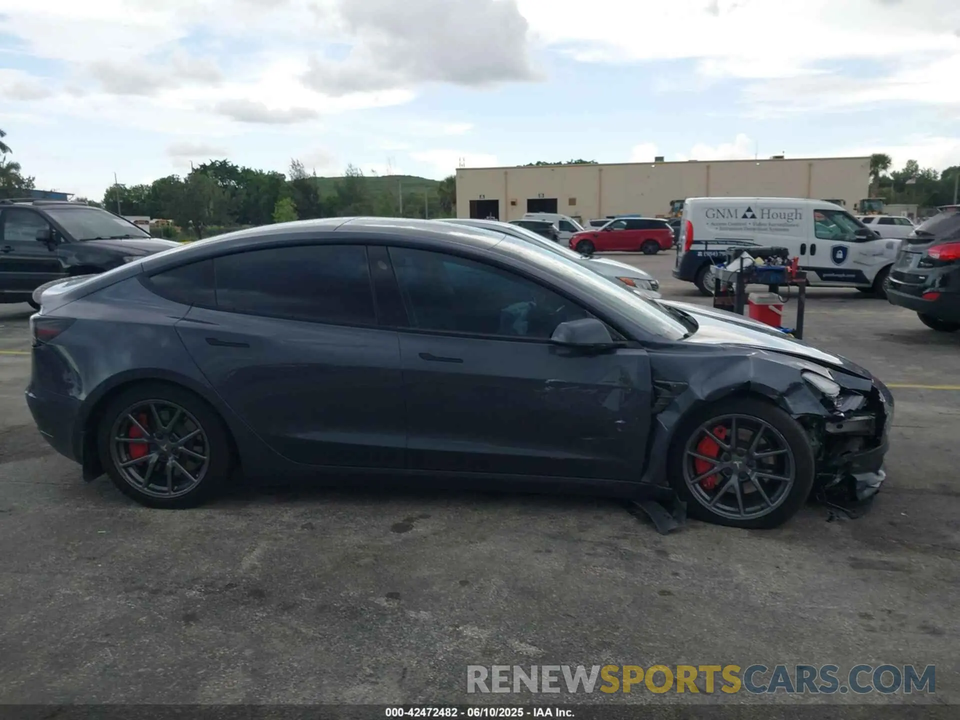 13 fotografías del automóvil dañado 5YJ3E1EB8NF247242 TESLA MODEL 3 2022