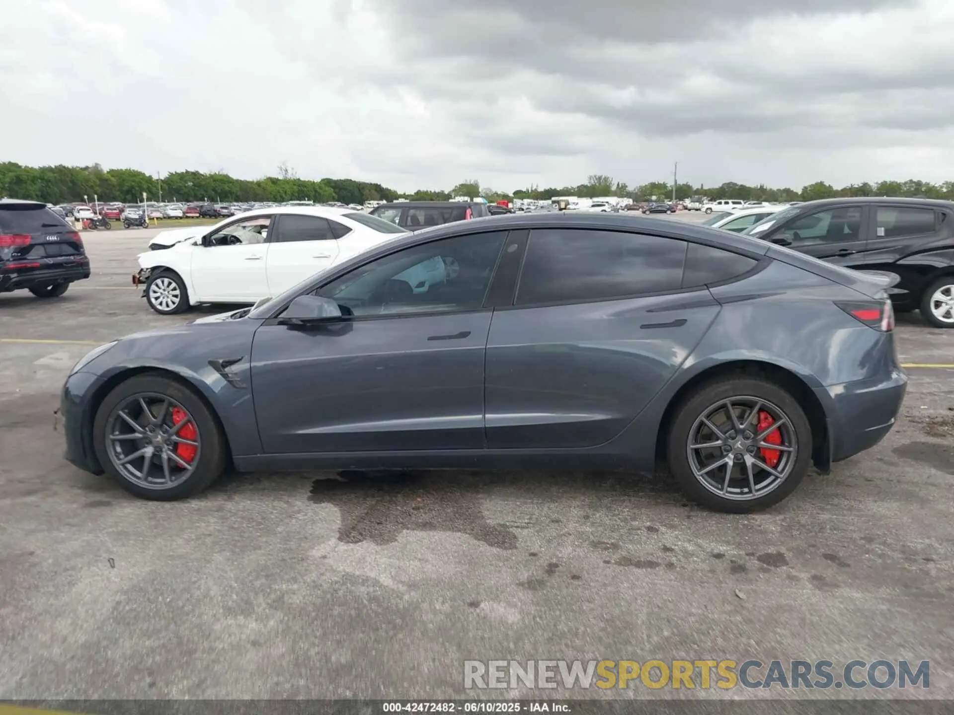 14 fotografías del automóvil dañado 5YJ3E1EB8NF247242 TESLA MODEL 3 2022