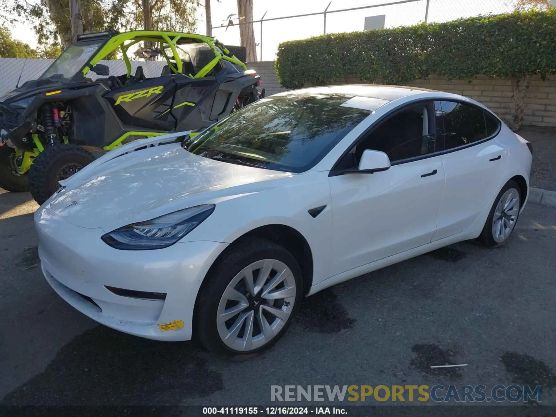 2 fotografías del automóvil dañado 5YJ3E1EB8NF296103 TESLA MODEL 3 2022