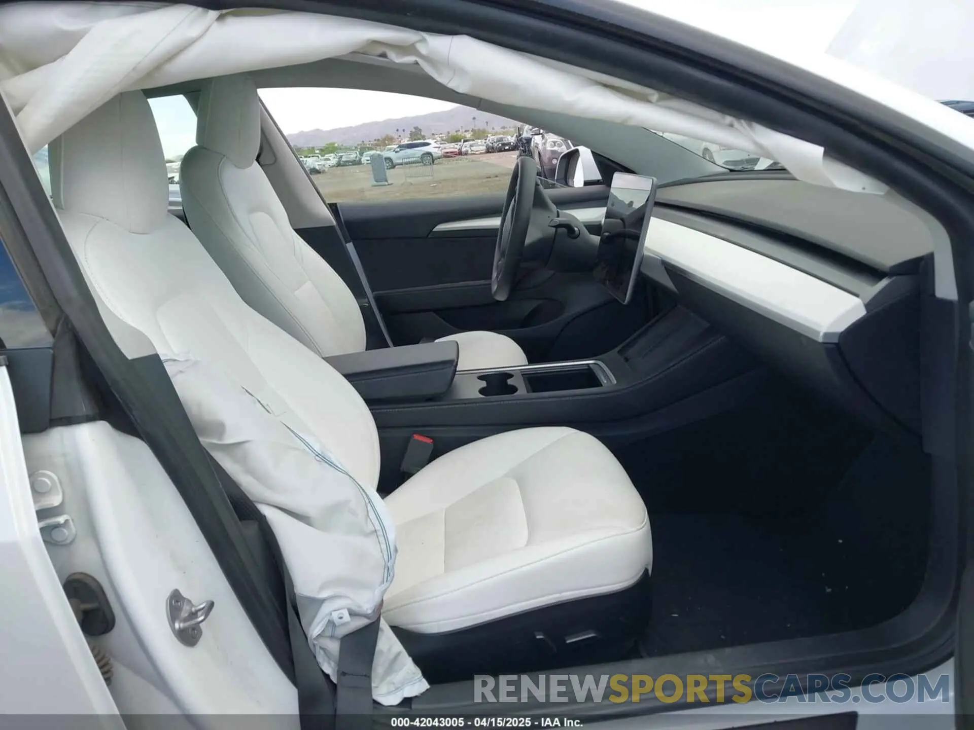 5 fotografías del automóvil dañado 5YJ3E1EB8NF338947 TESLA MODEL 3 2022