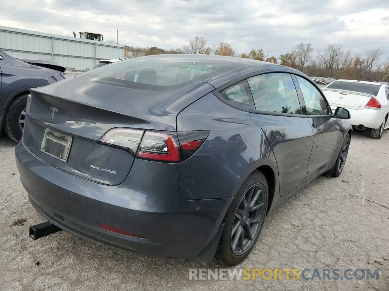3 fotografías del automóvil dañado 5YJ3E1EB8NF344358 TESLA MODEL 3 2022
