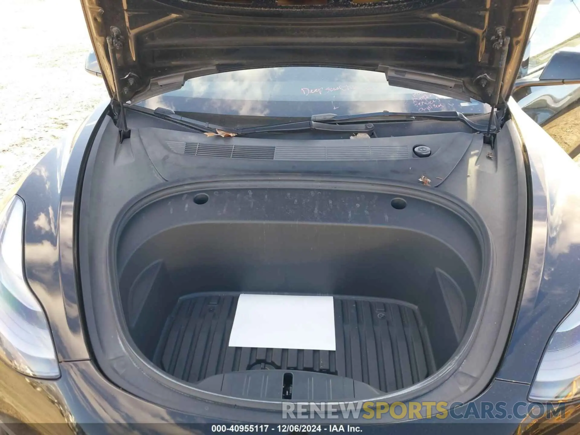 10 fotografías del automóvil dañado 5YJ3E1EB9NF121889 TESLA MODEL 3 2022