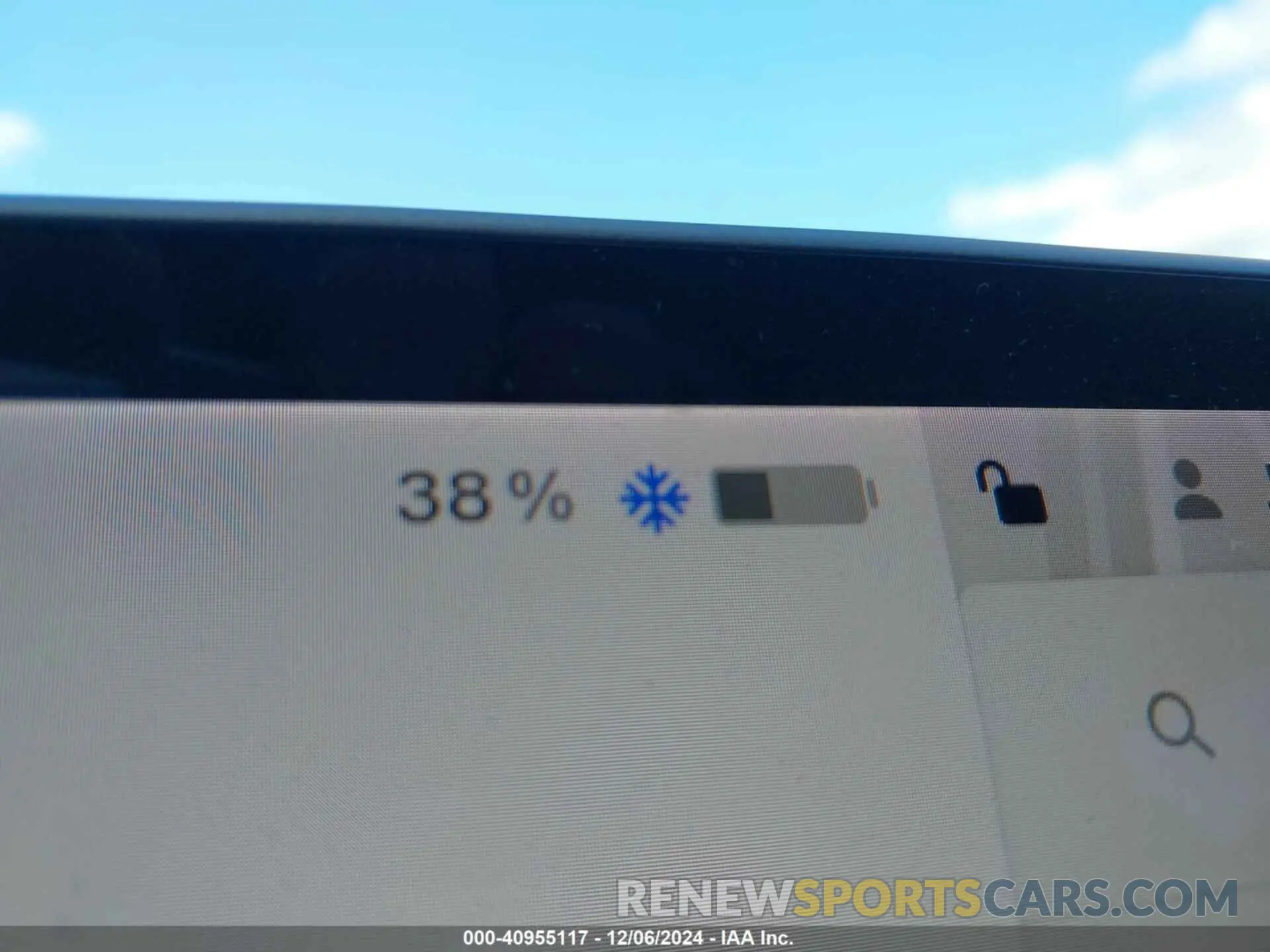 17 fotografías del automóvil dañado 5YJ3E1EB9NF121889 TESLA MODEL 3 2022