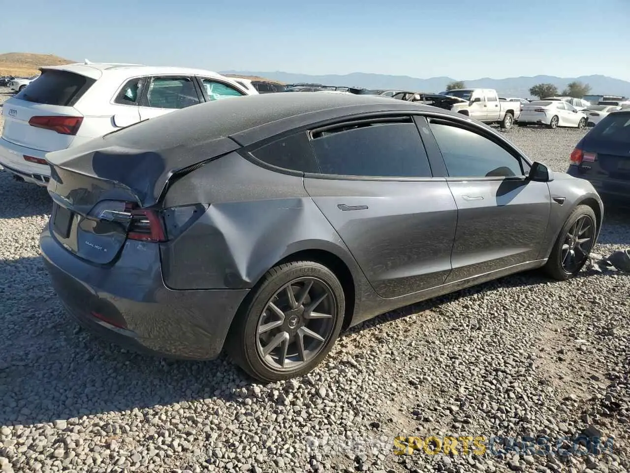 3 fotografías del automóvil dañado 5YJ3E1EB9NF158876 TESLA MODEL 3 2022
