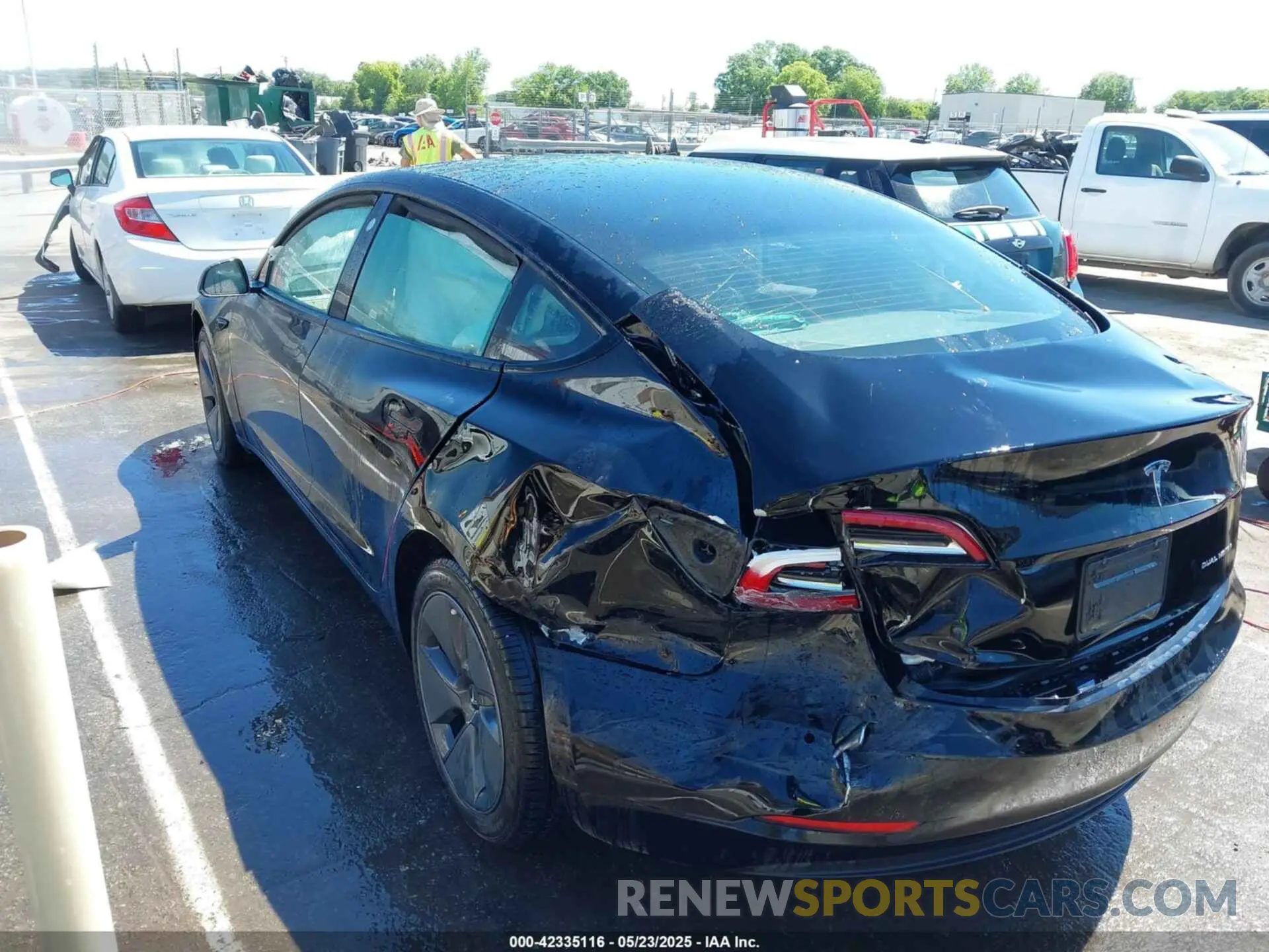 3 fotografías del automóvil dañado 5YJ3E1EB9NF192719 TESLA MODEL 3 2022