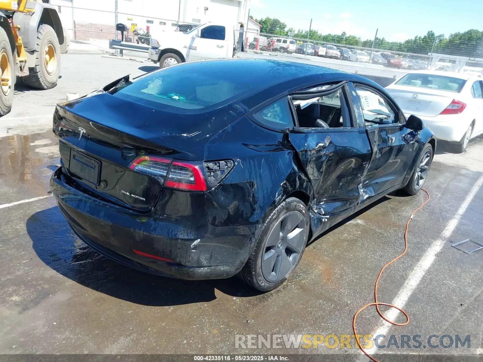 4 fotografías del automóvil dañado 5YJ3E1EB9NF192719 TESLA MODEL 3 2022