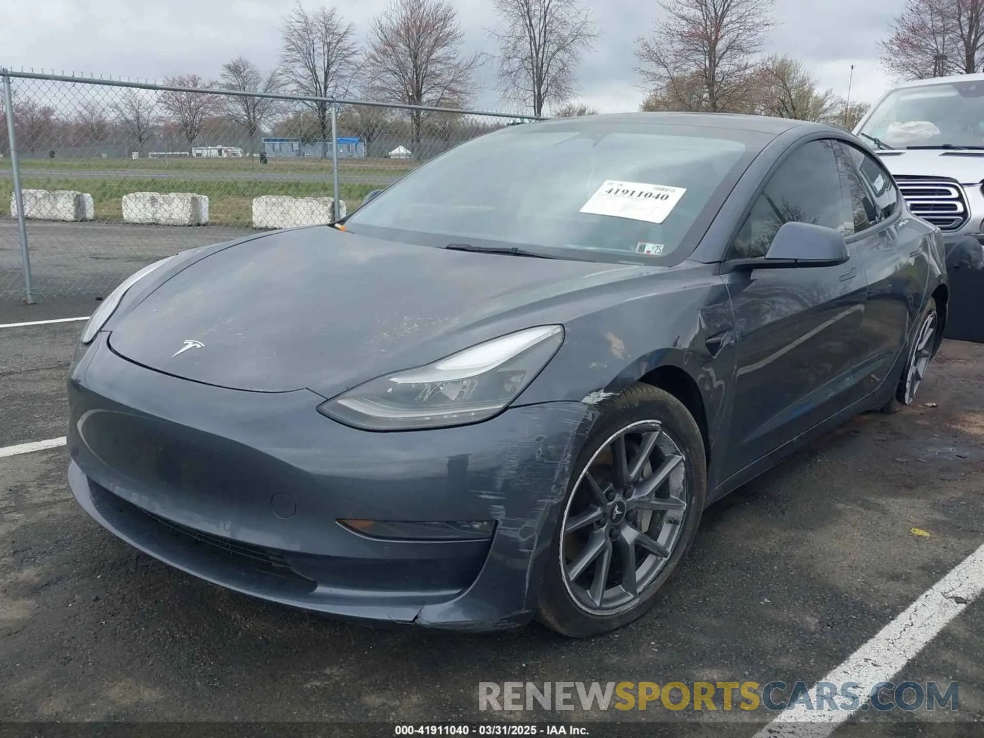2 fotografías del automóvil dañado 5YJ3E1EB9NF206943 TESLA MODEL 3 2022