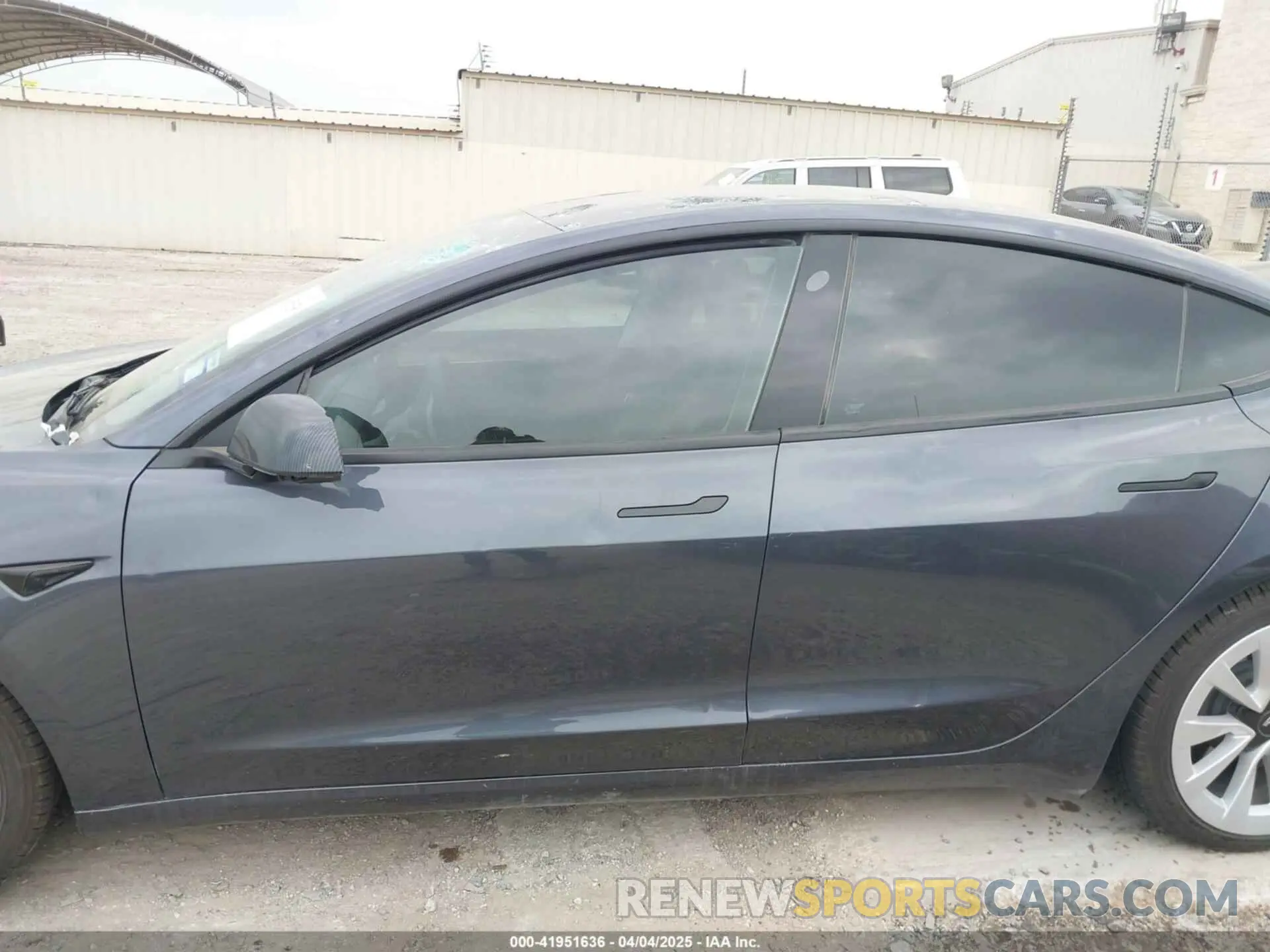14 fotografías del automóvil dañado 5YJ3E1EB9NF208420 TESLA MODEL 3 2022