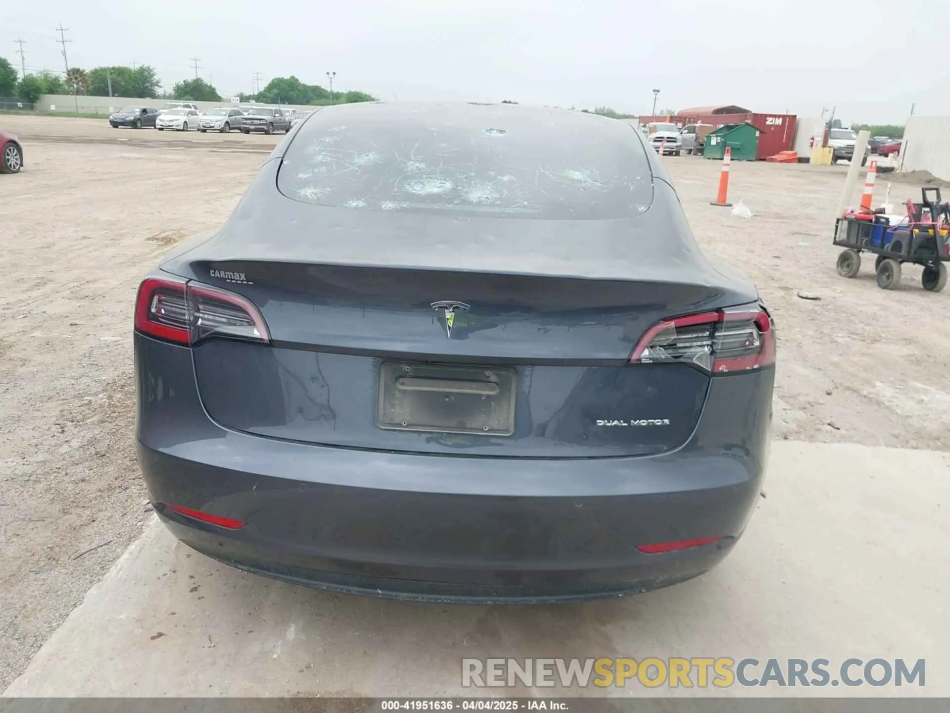 16 fotografías del automóvil dañado 5YJ3E1EB9NF208420 TESLA MODEL 3 2022