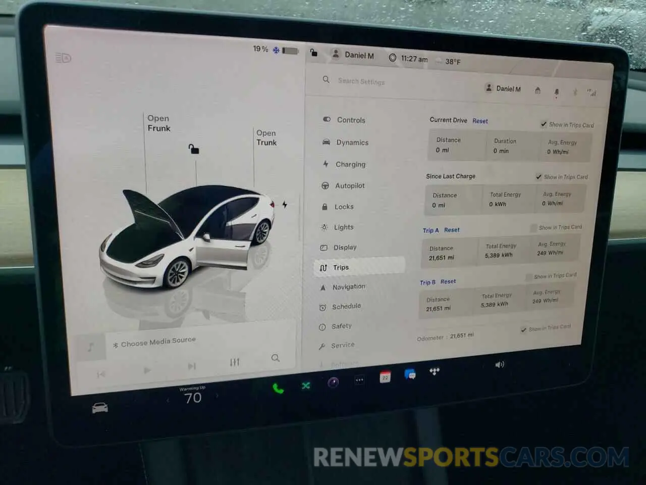 9 fotografías del automóvil dañado 5YJ3E1EB9NF209339 TESLA MODEL 3 2022