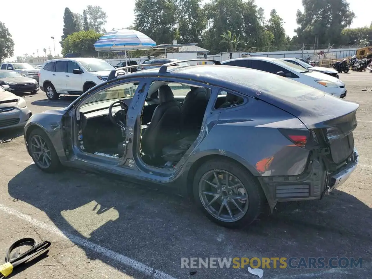 2 fotografías del automóvil dañado 5YJ3E1EB9NF233270 TESLA MODEL 3 2022