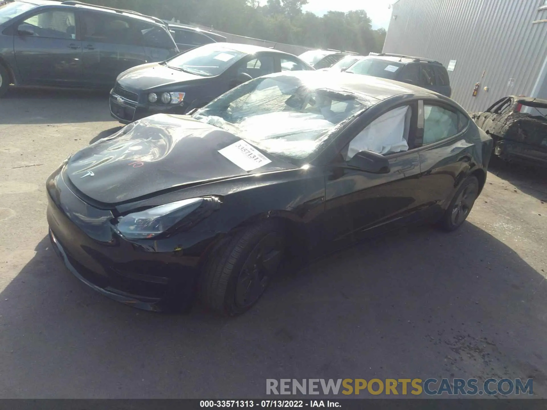 2 fotografías del automóvil dañado 5YJ3E1EB9NF240705 TESLA MODEL 3 2022