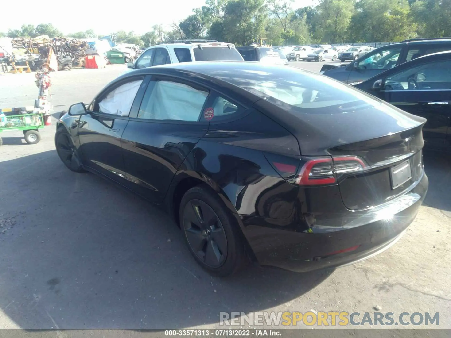 3 fotografías del automóvil dañado 5YJ3E1EB9NF240705 TESLA MODEL 3 2022