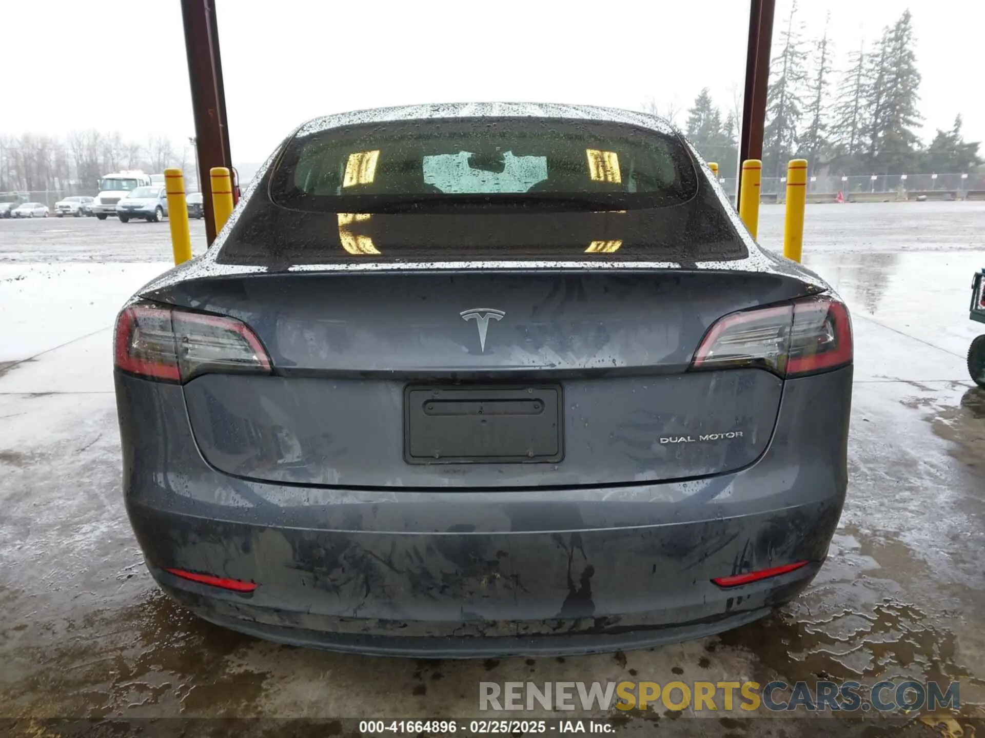 16 fotografías del automóvil dañado 5YJ3E1EB9NF260064 TESLA MODEL 3 2022