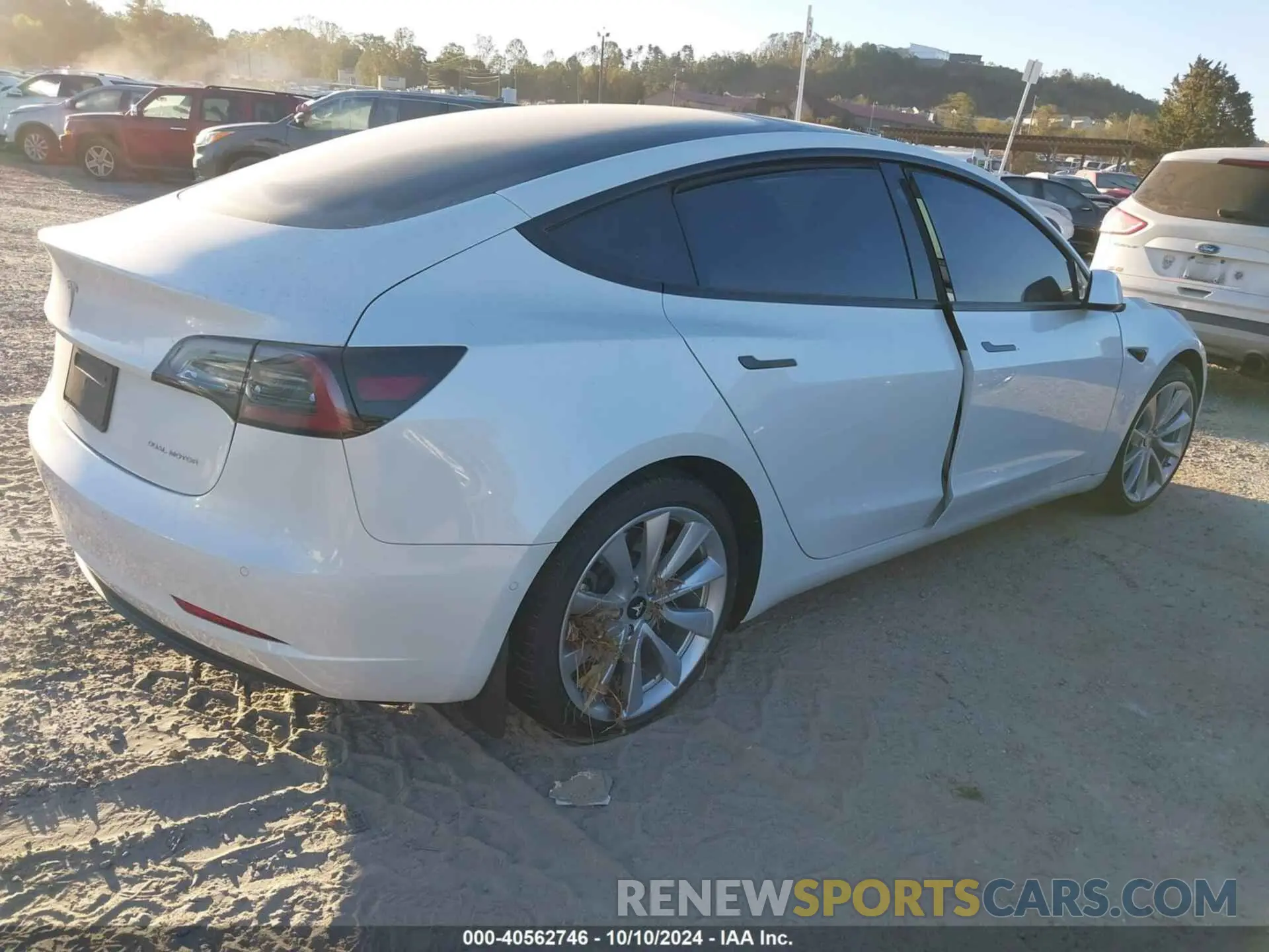 4 fotografías del automóvil dañado 5YJ3E1EB9NF263997 TESLA MODEL 3 2022