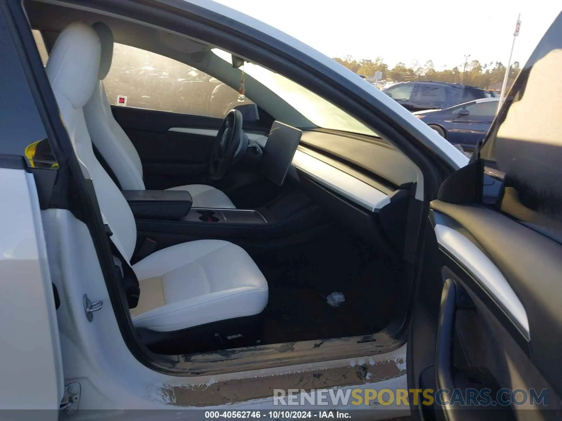 5 fotografías del automóvil dañado 5YJ3E1EB9NF263997 TESLA MODEL 3 2022