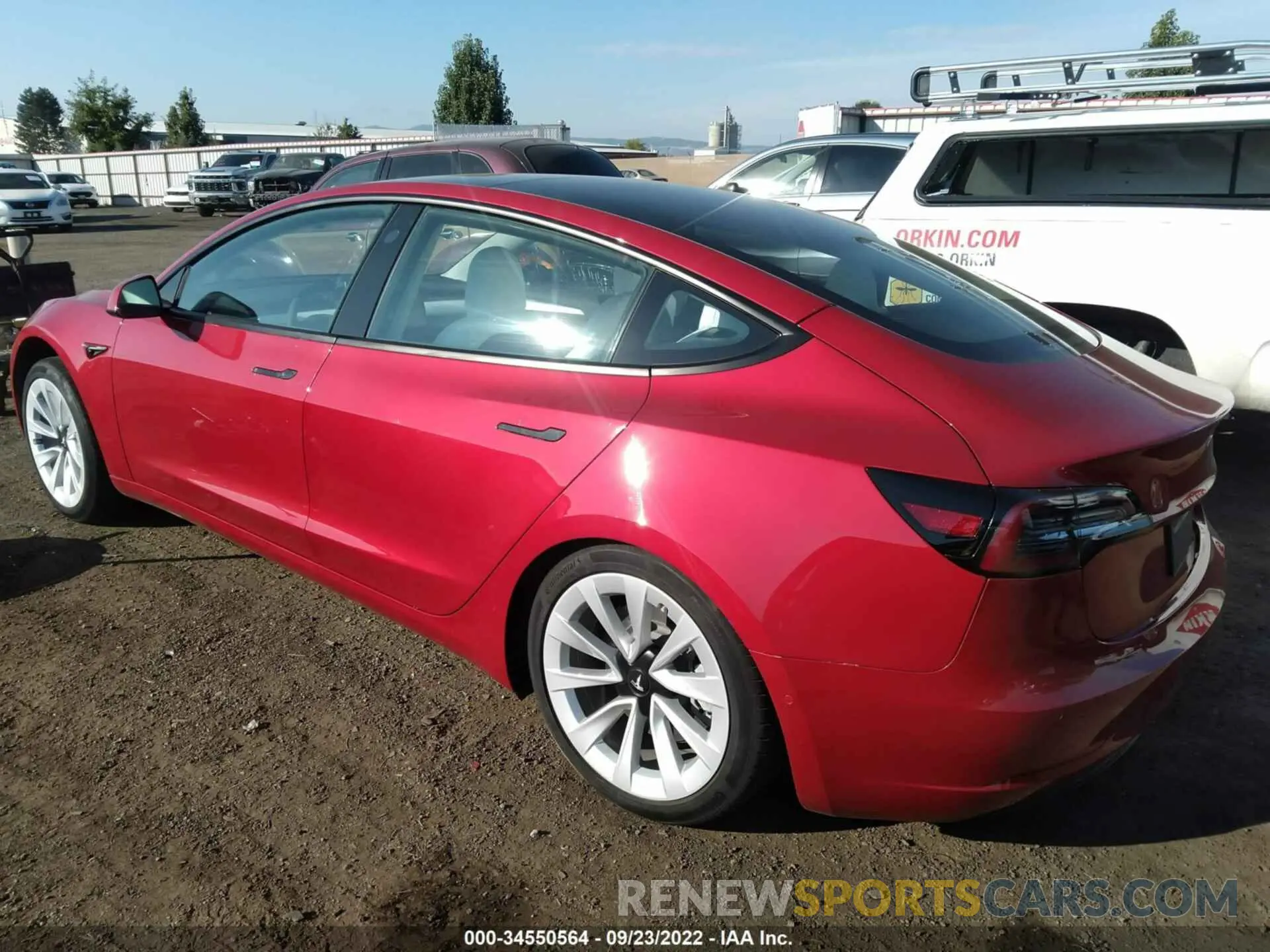 2 fotografías del automóvil dañado 5YJ3E1EB9NF299673 TESLA MODEL 3 2022