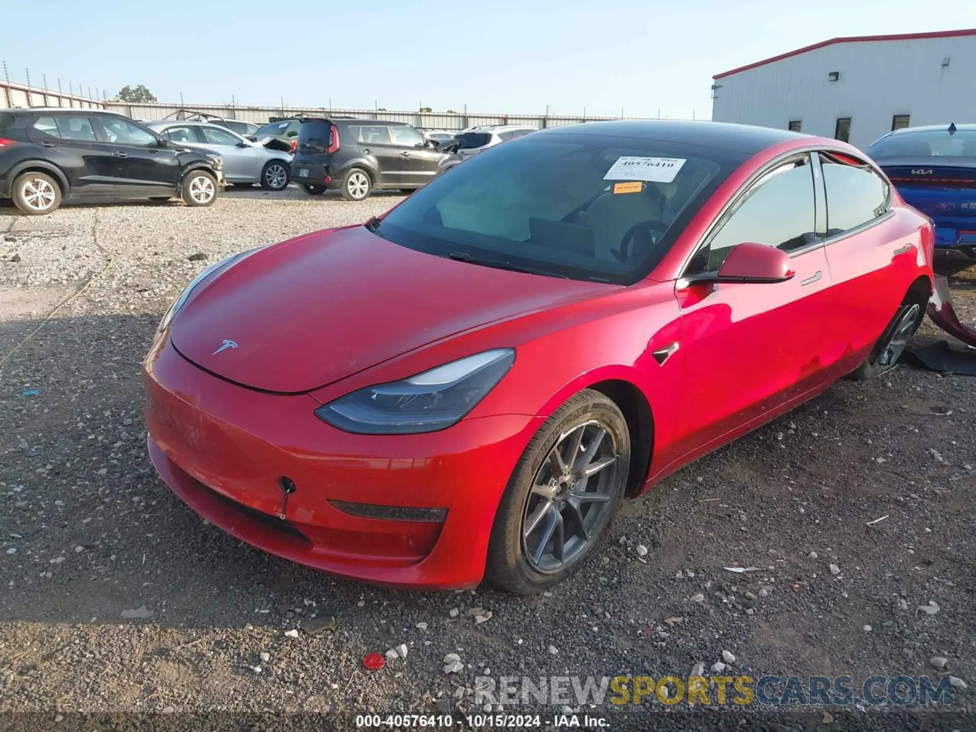 2 fotografías del automóvil dañado 5YJ3E1EB9NF323180 TESLA MODEL 3 2022