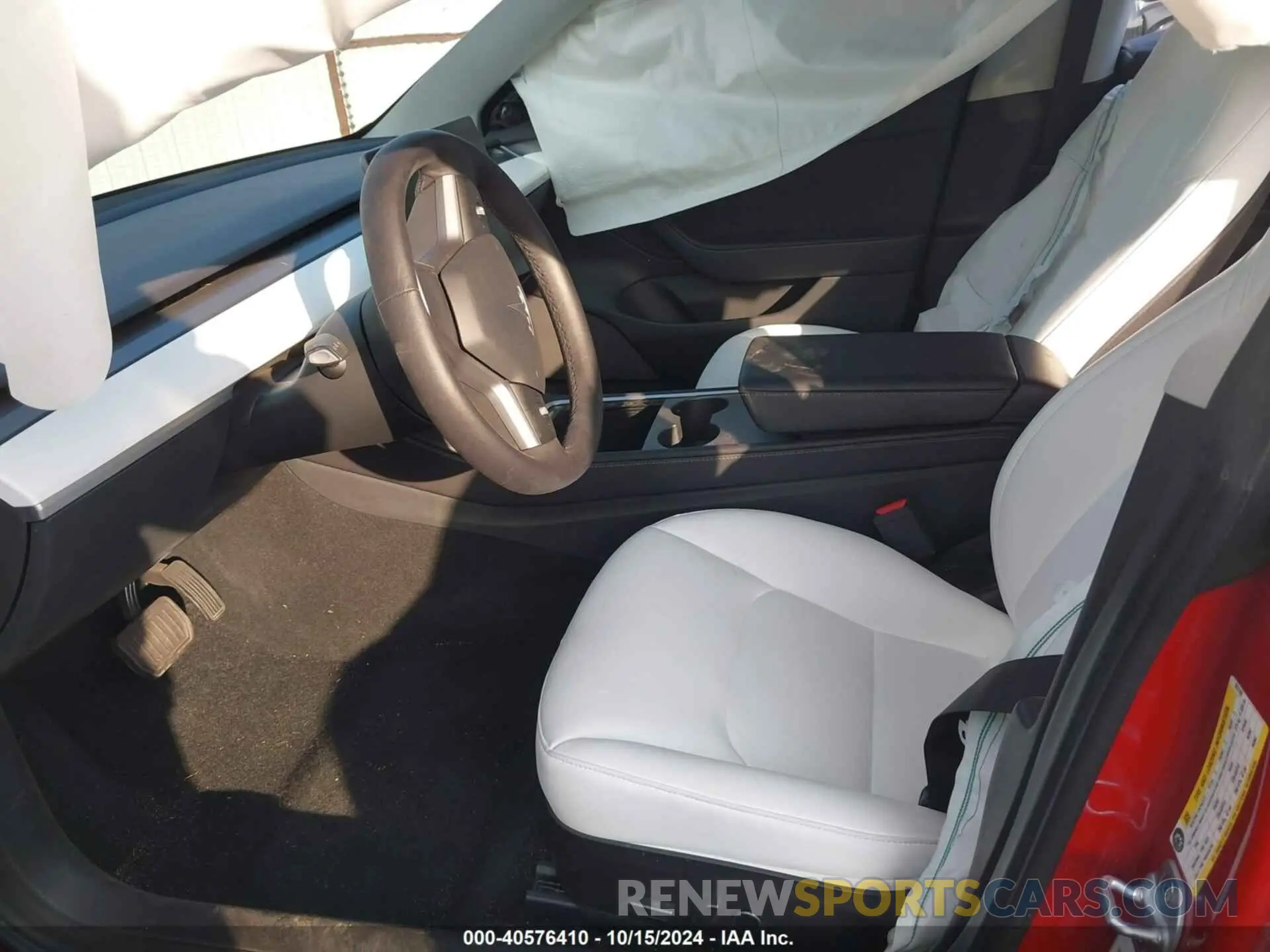 5 fotografías del automóvil dañado 5YJ3E1EB9NF323180 TESLA MODEL 3 2022