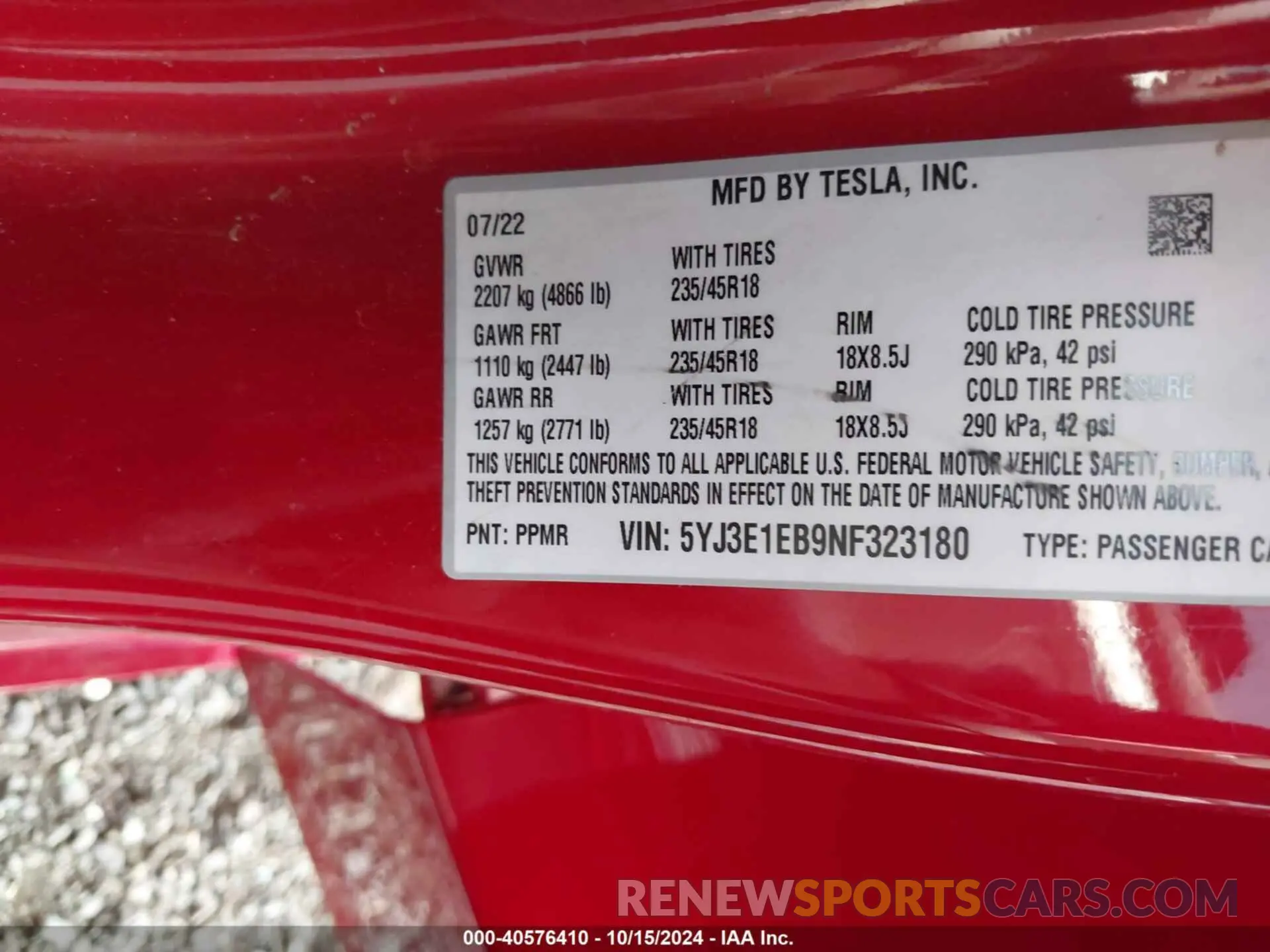 9 fotografías del automóvil dañado 5YJ3E1EB9NF323180 TESLA MODEL 3 2022