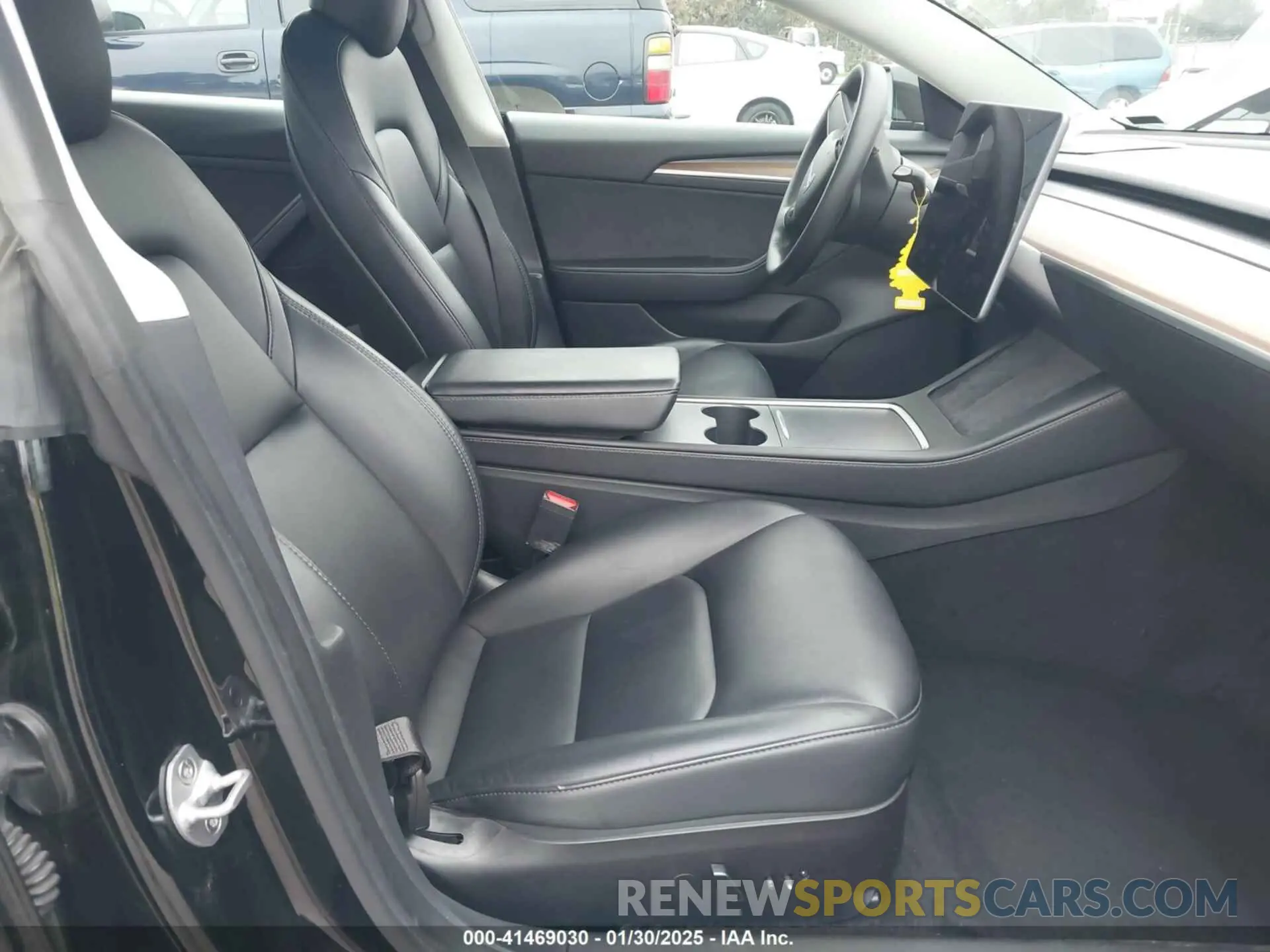 5 fotografías del automóvil dañado 5YJ3E1EB9NF348368 TESLA MODEL 3 2022