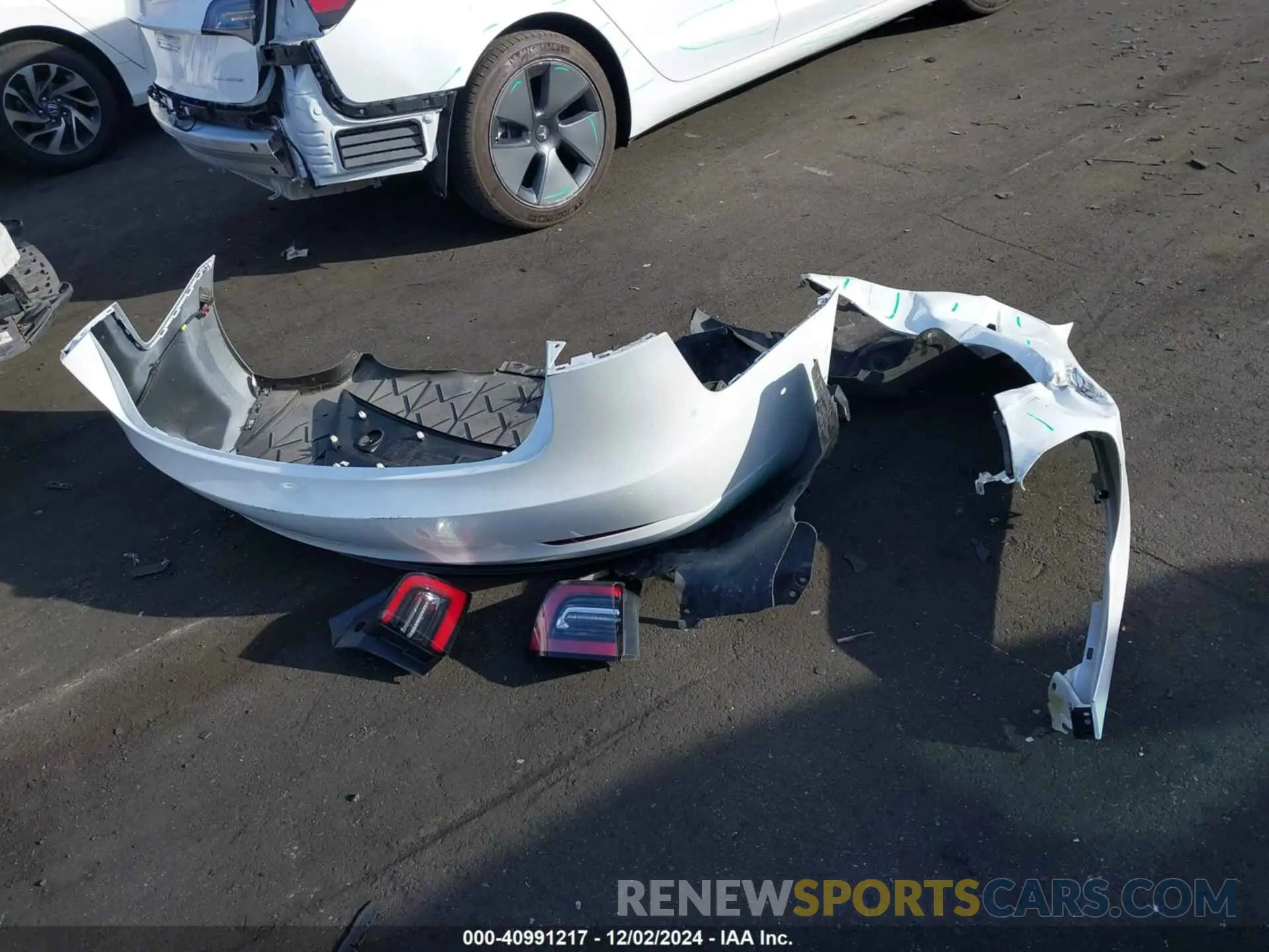 12 fotografías del automóvil dañado 5YJ3E1EBXNF118340 TESLA MODEL 3 2022