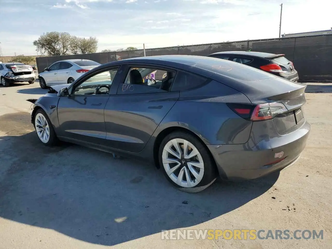 2 fotografías del automóvil dañado 5YJ3E1EBXNF145554 TESLA MODEL 3 2022