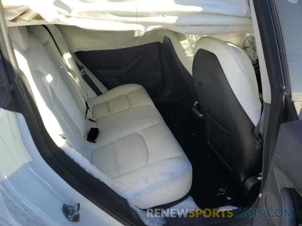 11 fotografías del automóvil dañado 5YJ3E1EBXNF153346 TESLA MODEL 3 2022