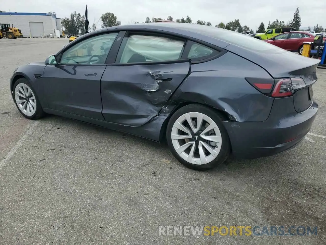 2 fotografías del automóvil dañado 5YJ3E1EBXNF166128 TESLA MODEL 3 2022