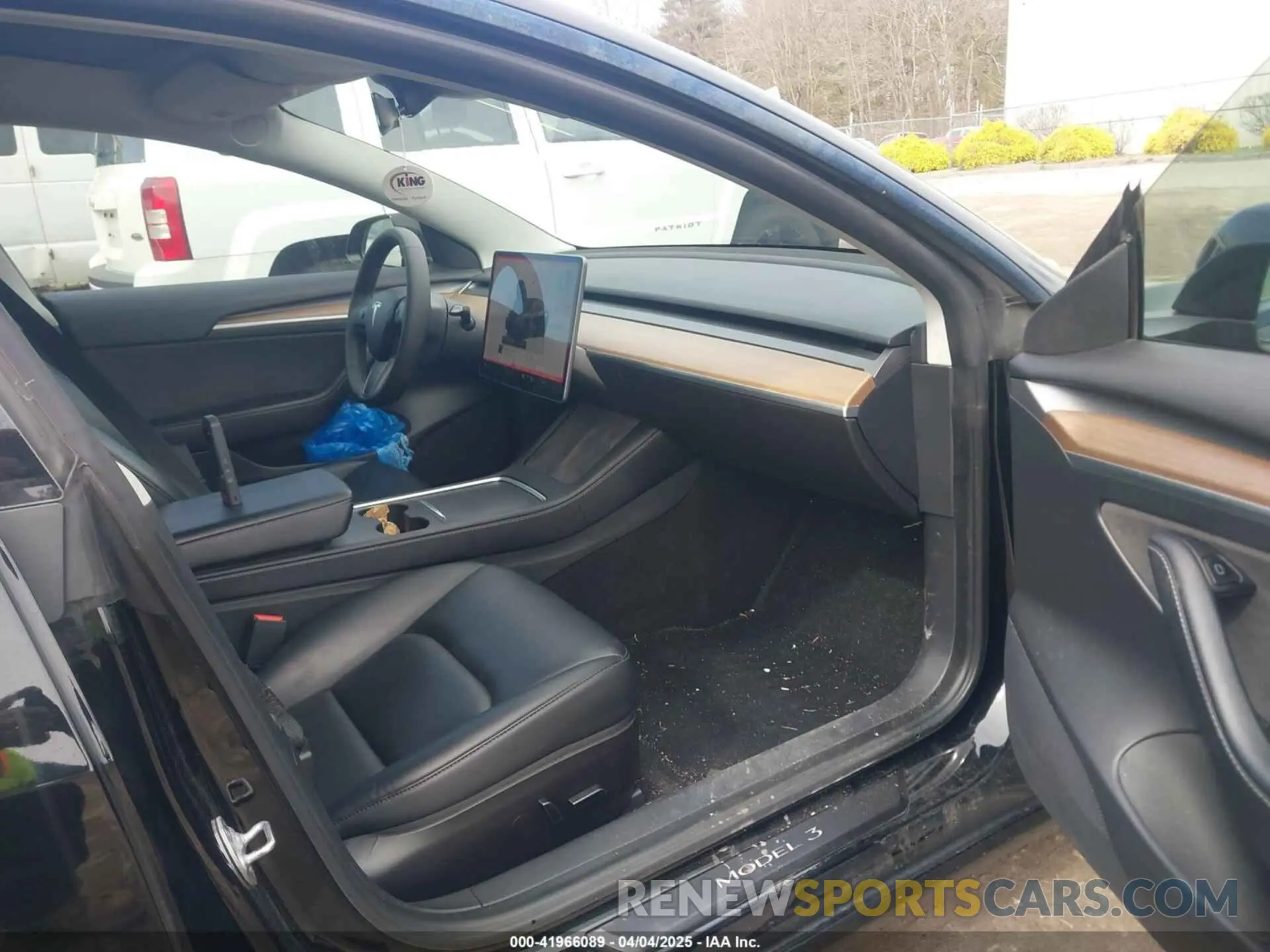 5 fotografías del automóvil dañado 5YJ3E1EBXNF177128 TESLA MODEL 3 2022