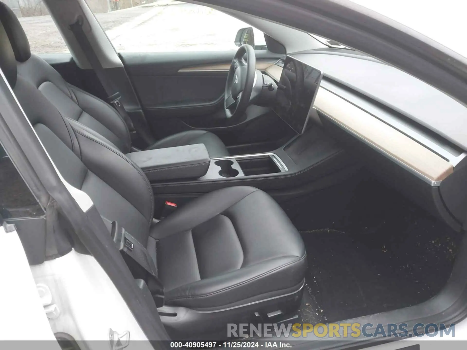 5 fotografías del automóvil dañado 5YJ3E1EBXNF198206 TESLA MODEL 3 2022