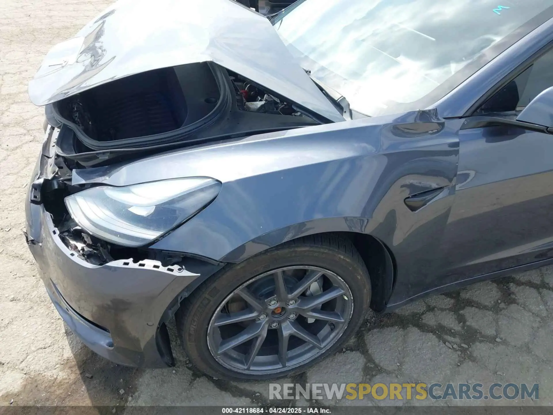 19 fotografías del automóvil dañado 5YJ3E1EBXNF250840 TESLA MODEL 3 2022
