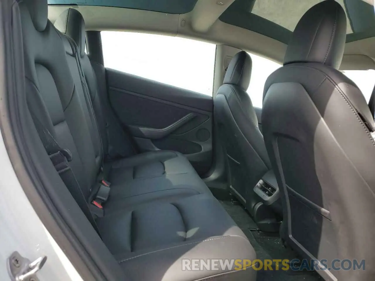 10 fotografías del automóvil dañado 5YJ3E1EBXNF330719 TESLA MODEL 3 2022
