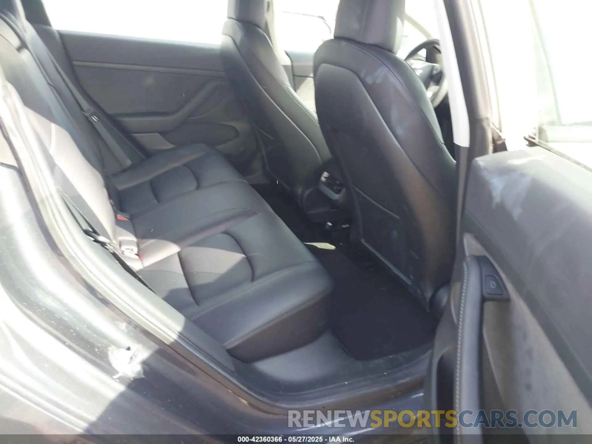 8 fotografías del automóvil dañado 5YJ3E1EC0NF165739 TESLA MODEL 3 2022