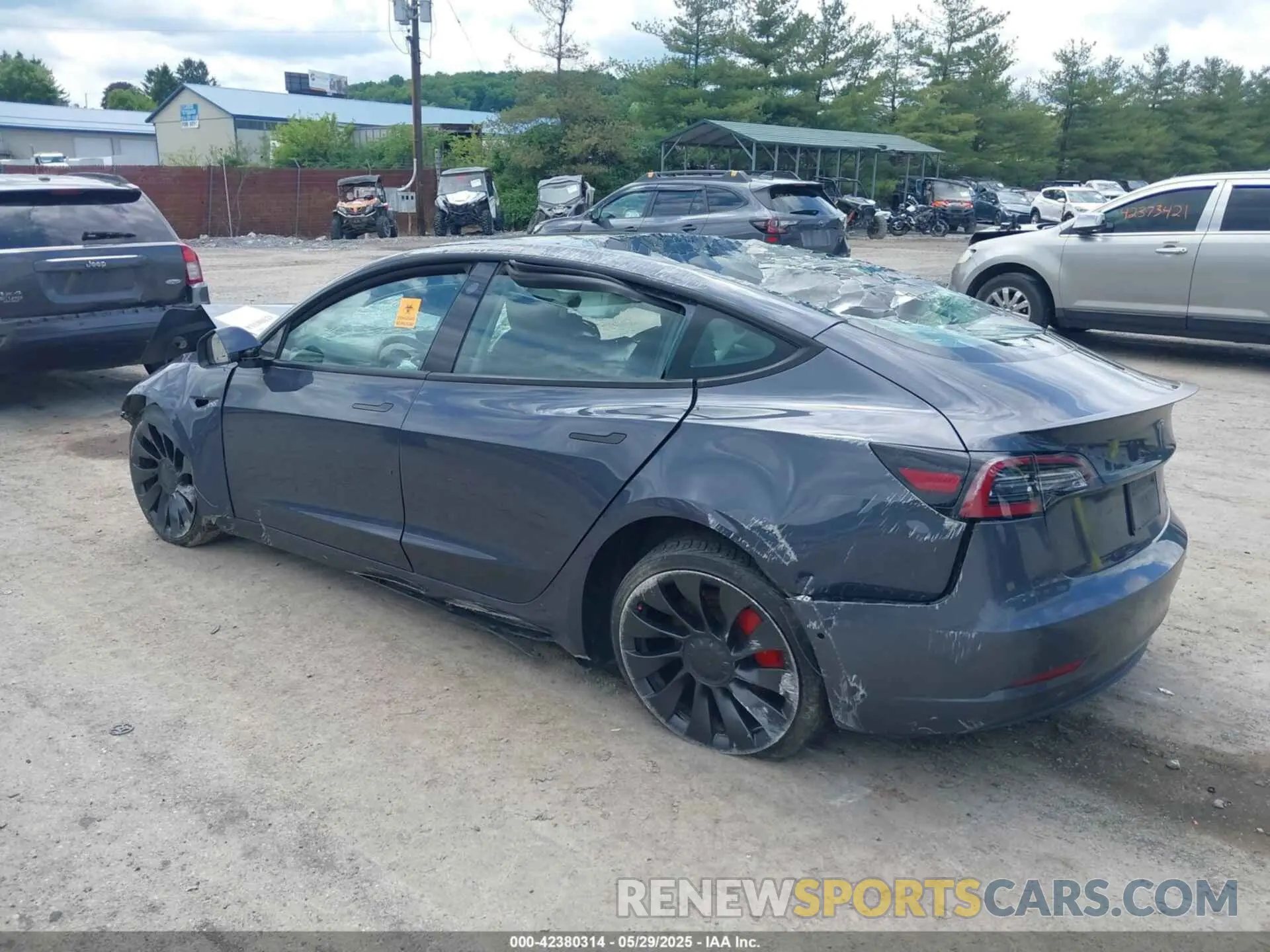 3 fotografías del automóvil dañado 5YJ3E1EC0NF174232 TESLA MODEL 3 2022