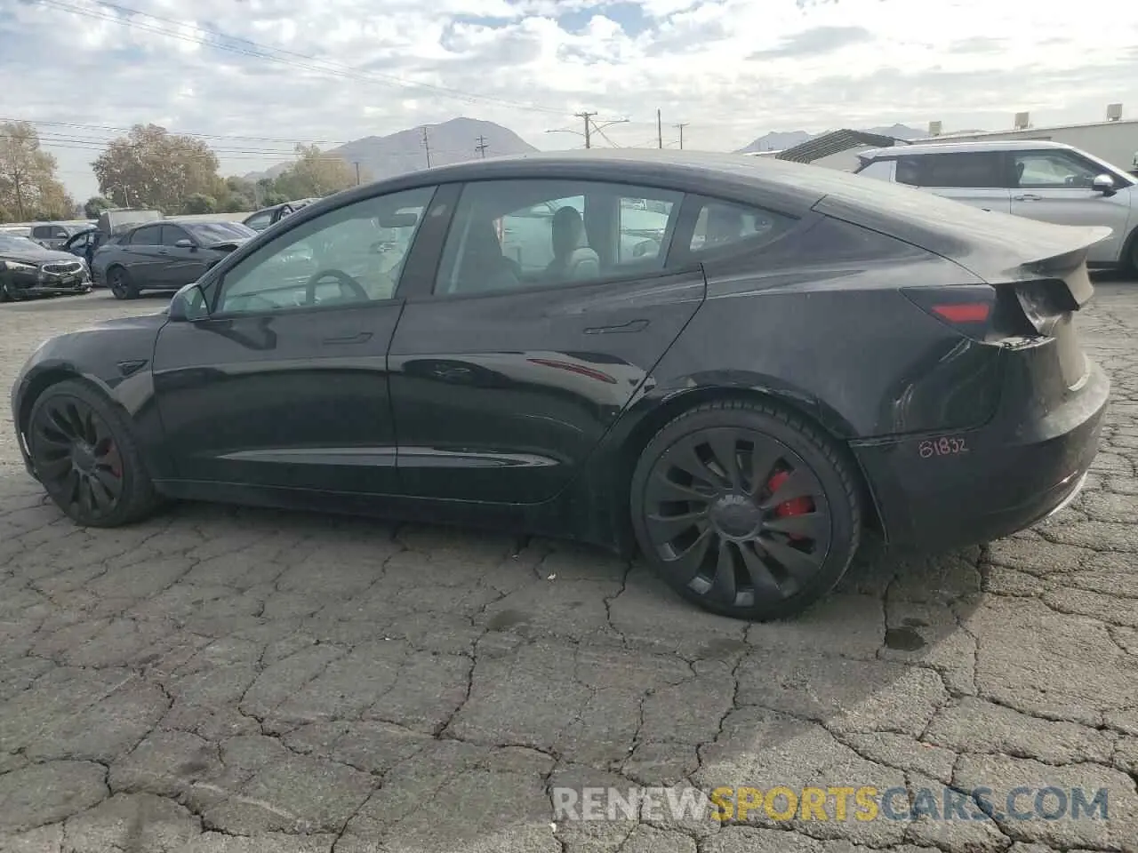2 fotografías del automóvil dañado 5YJ3E1EC0NF298758 TESLA MODEL 3 2022