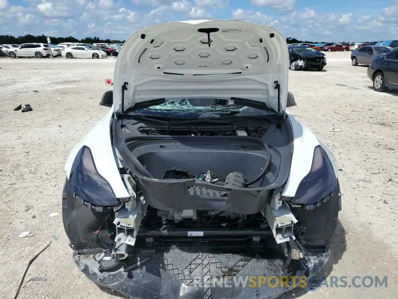 5 fotografías del automóvil dañado 5YJ3E1EC0NF314795 TESLA MODEL 3 2022