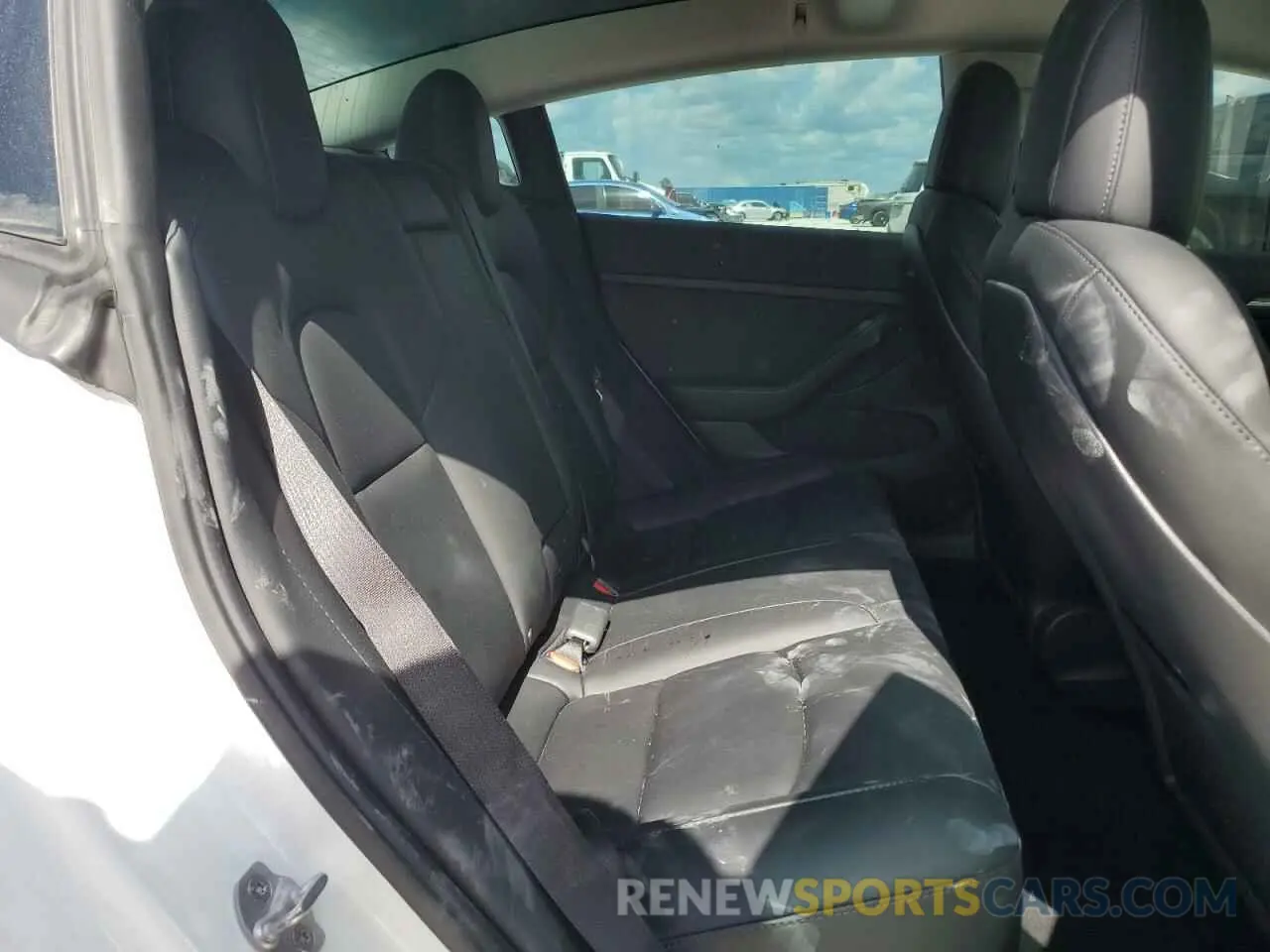 10 fotografías del automóvil dañado 5YJ3E1EC0NF330558 TESLA MODEL 3 2022