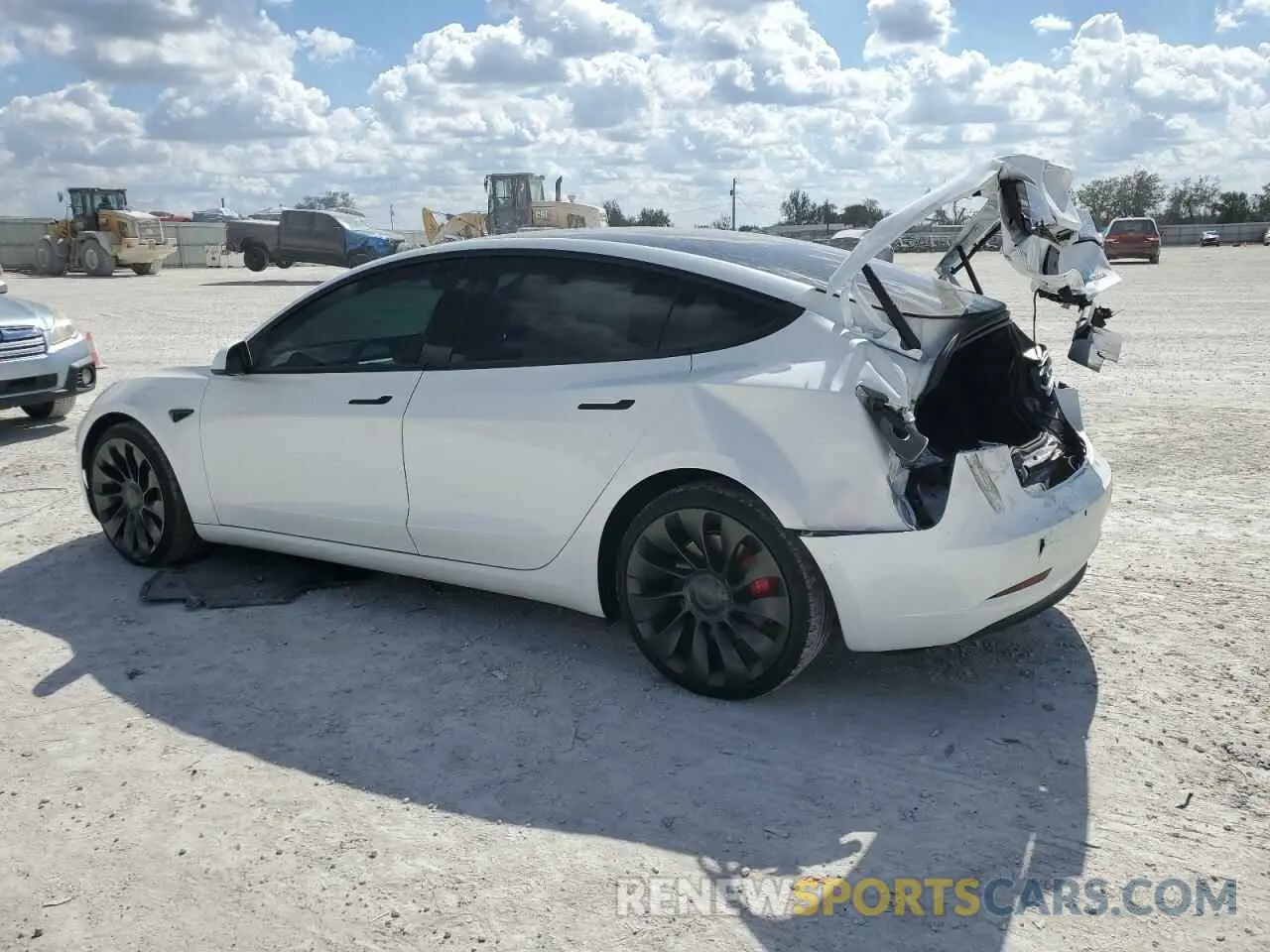 2 fotografías del automóvil dañado 5YJ3E1EC0NF330558 TESLA MODEL 3 2022