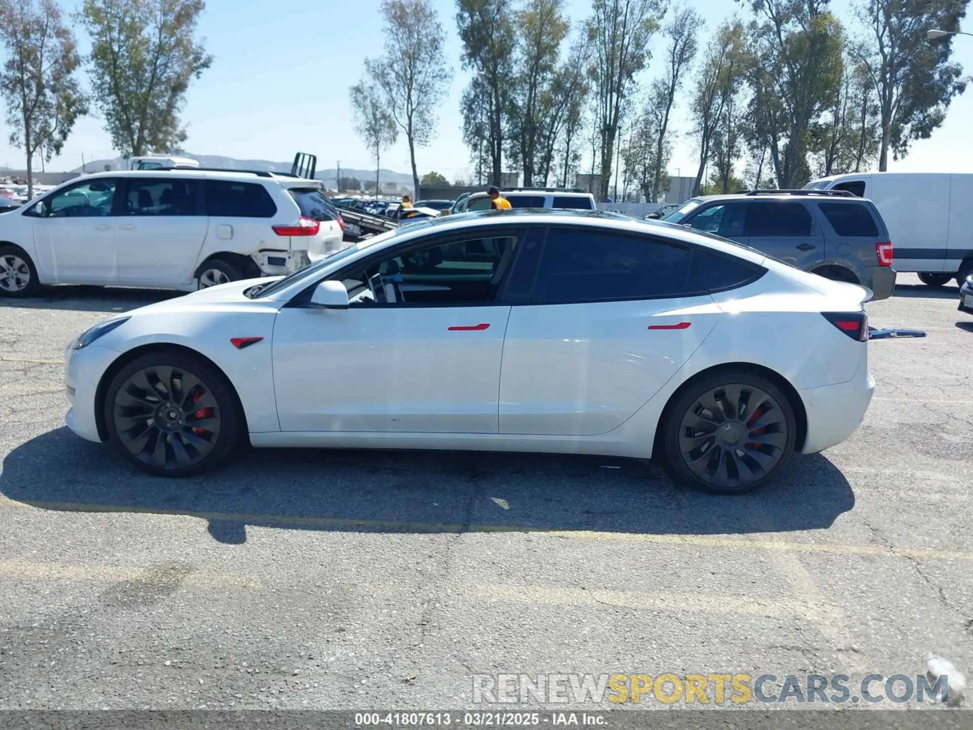 14 fotografías del automóvil dañado 5YJ3E1EC2NF176127 TESLA MODEL 3 2022